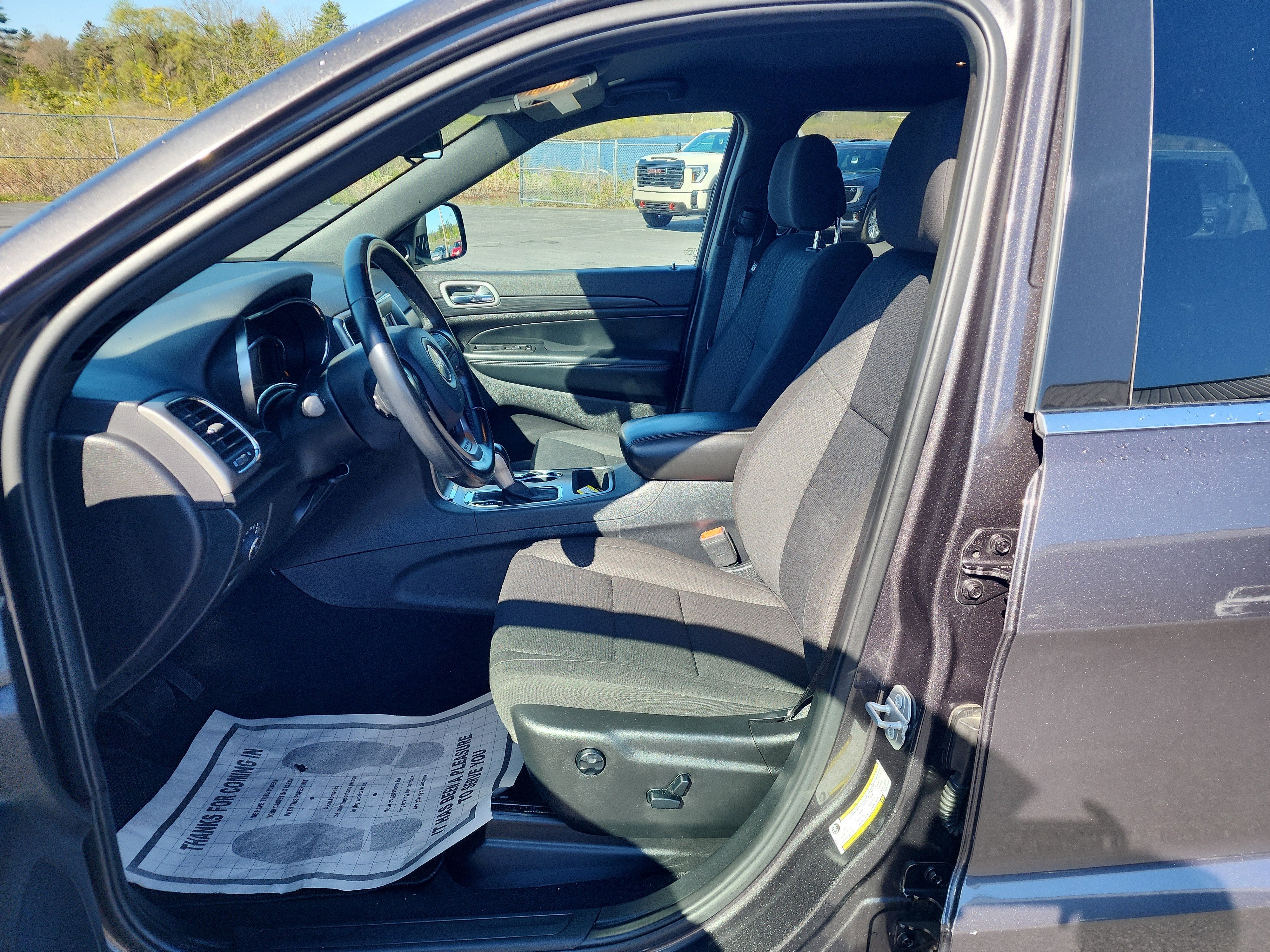 2020 Jeep Grand Cherokee Laredo E 4x4