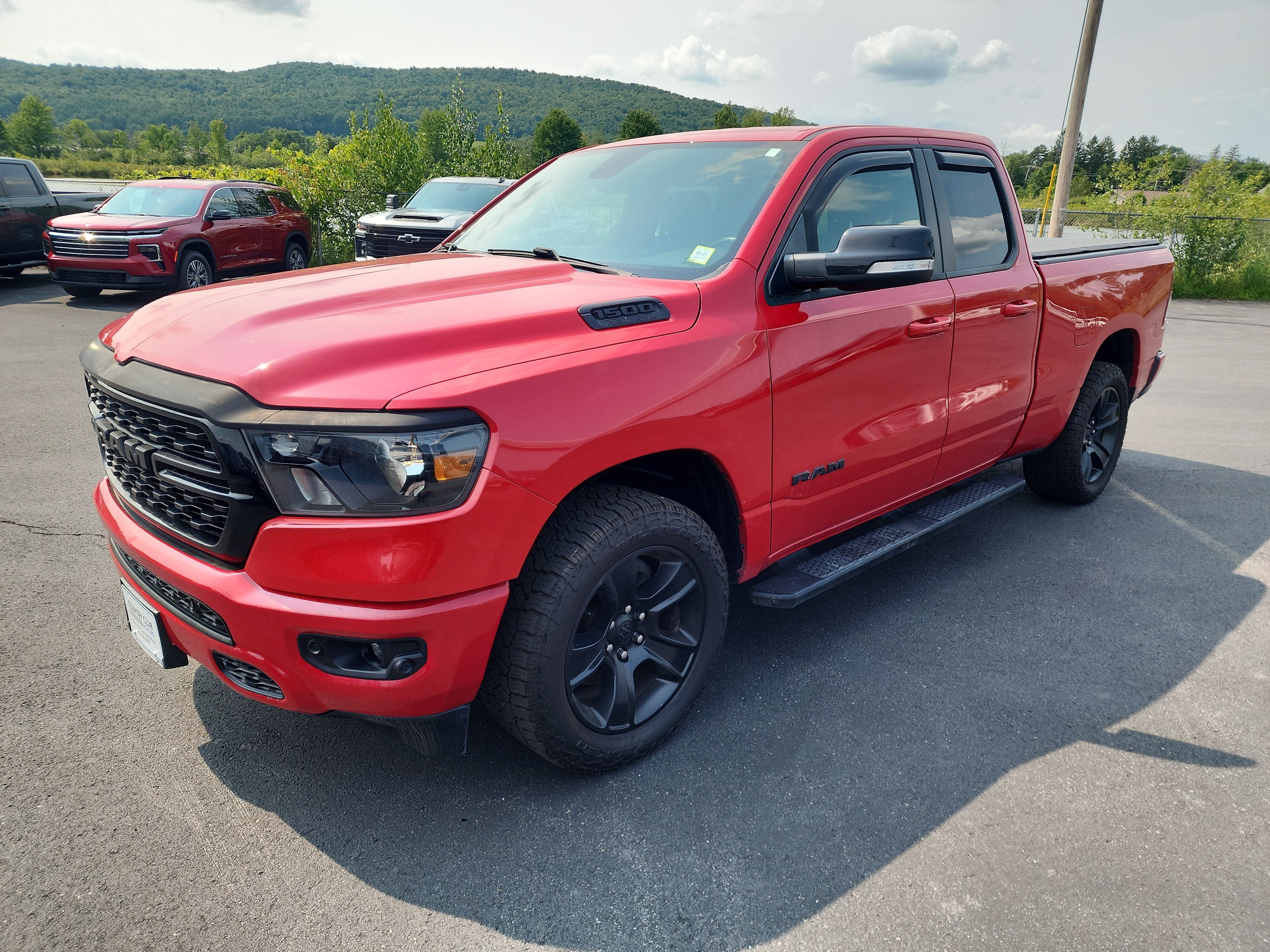 2022 RAM 1500 Big Horn Quad Cab 4x4 6'4" Box