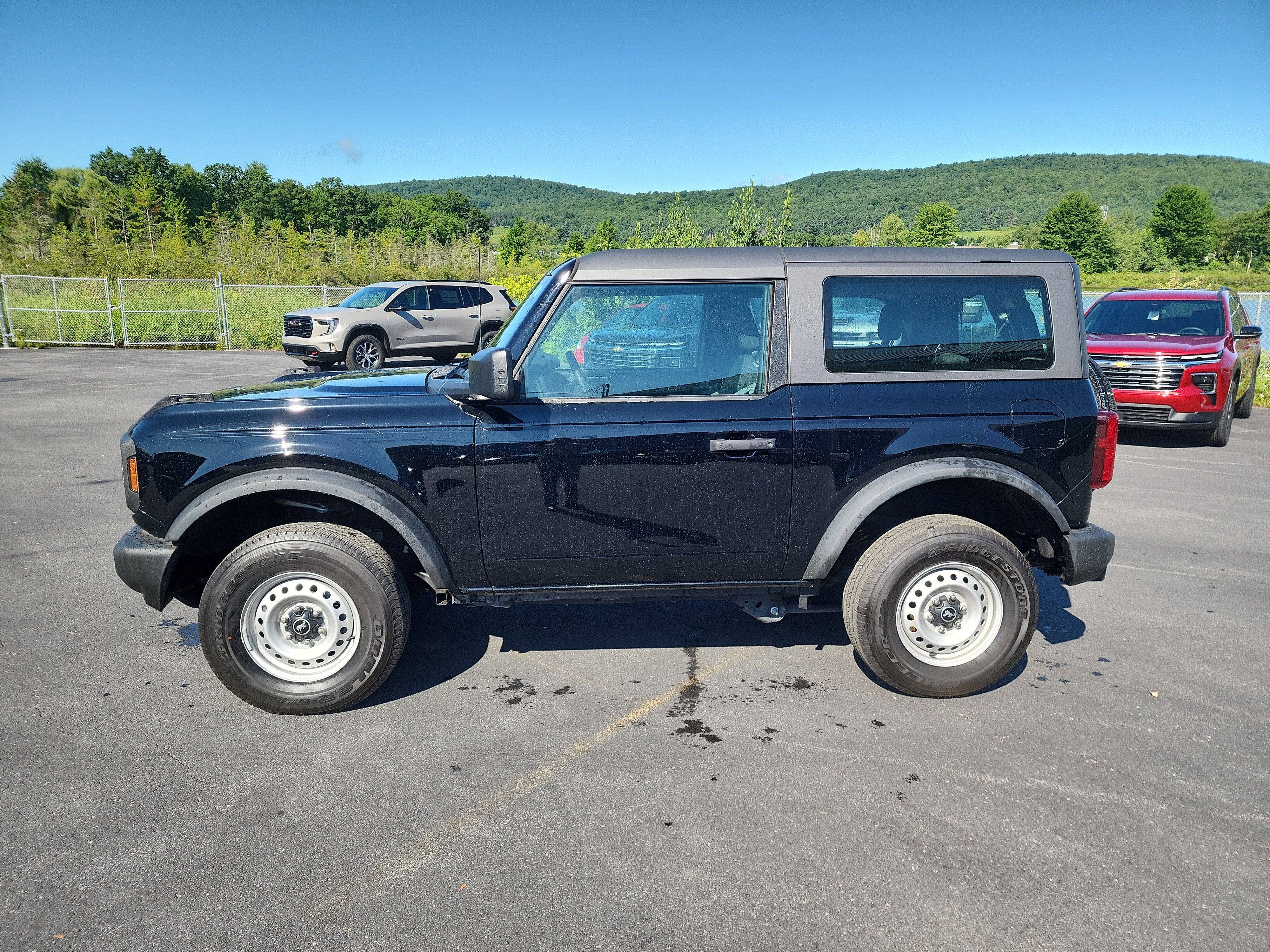 2025 Ford Bronco Base