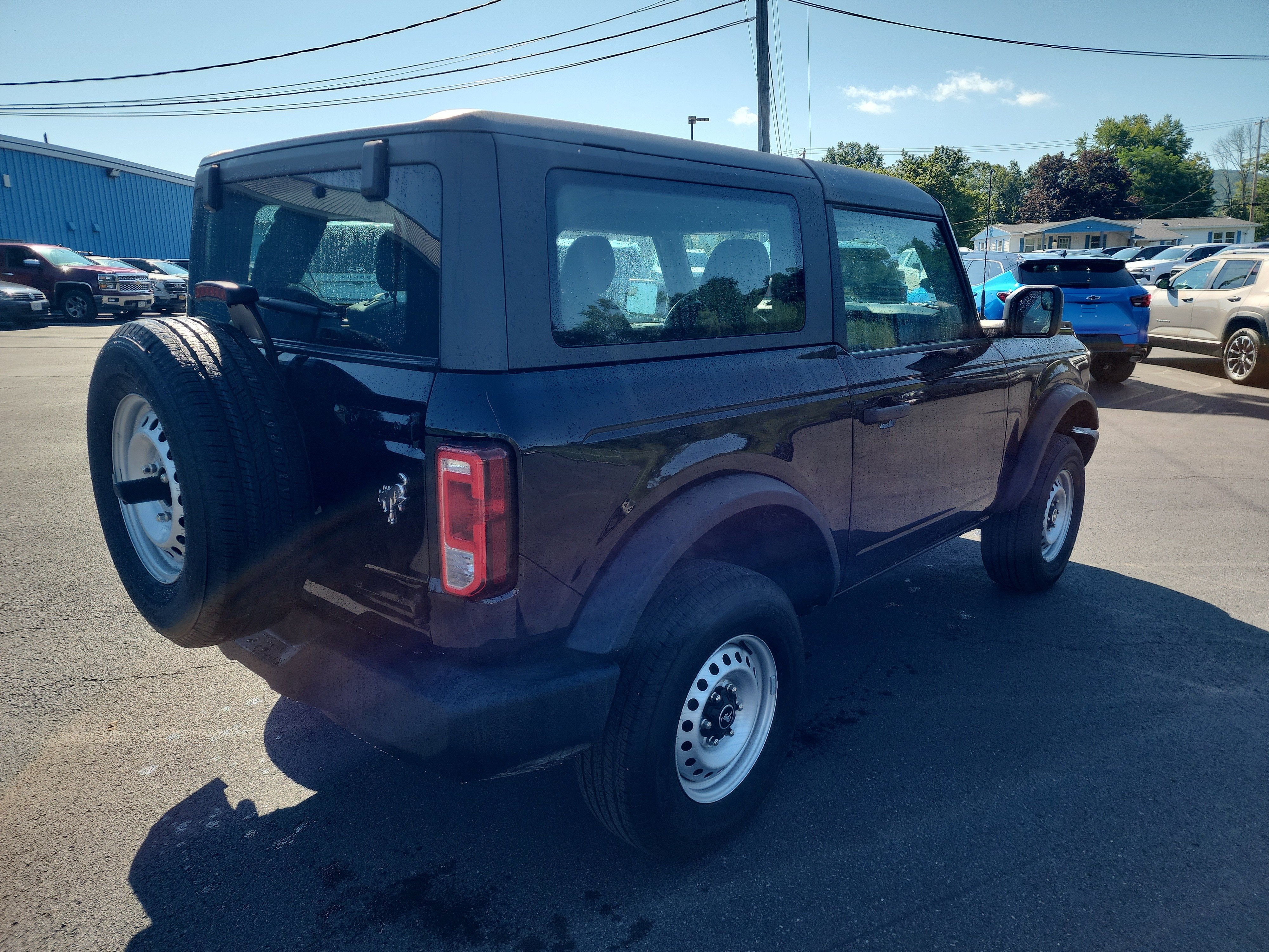 2025 Ford Bronco Base
