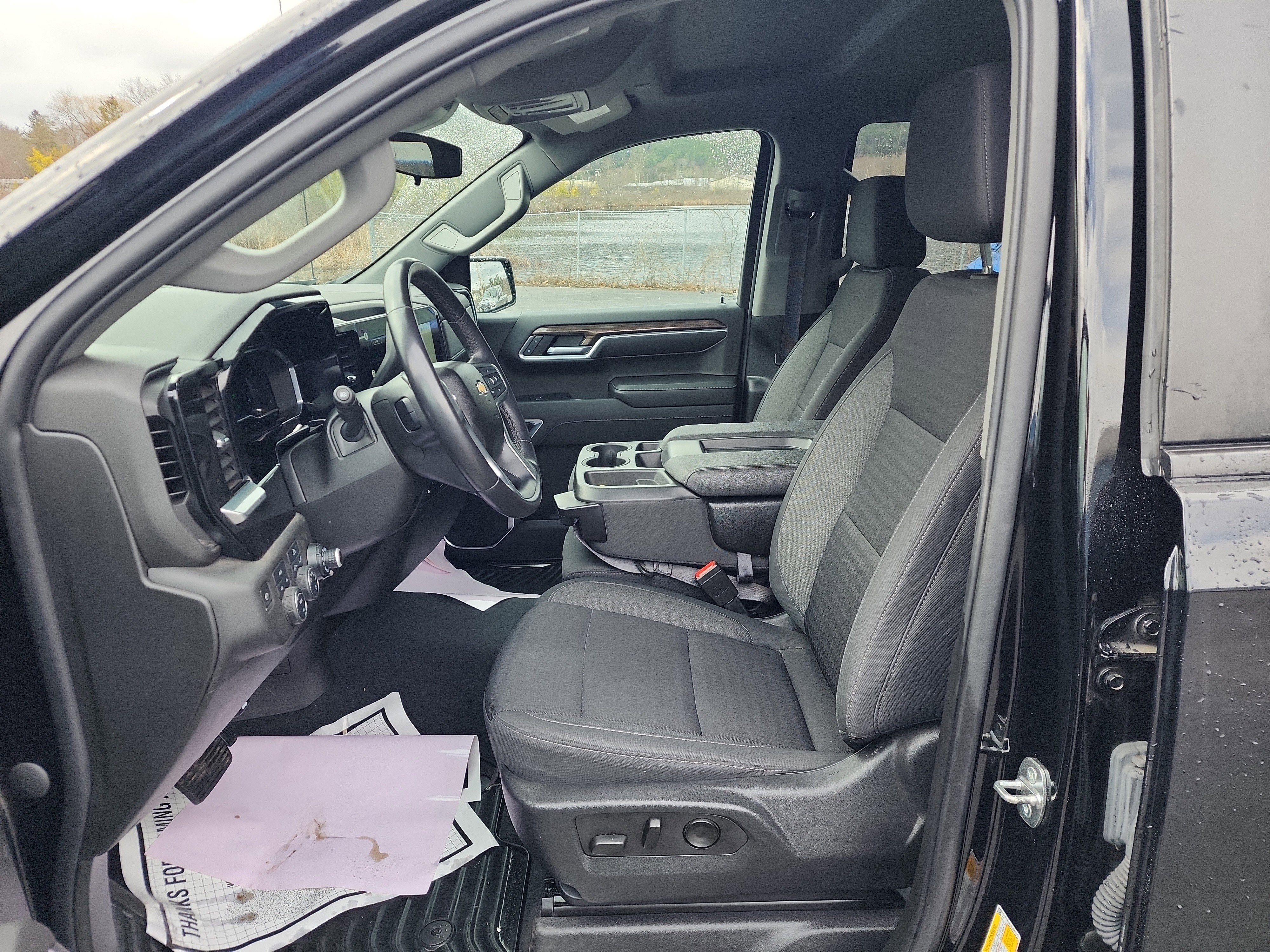 2022 Chevrolet Silverado 1500 LT (2FL)