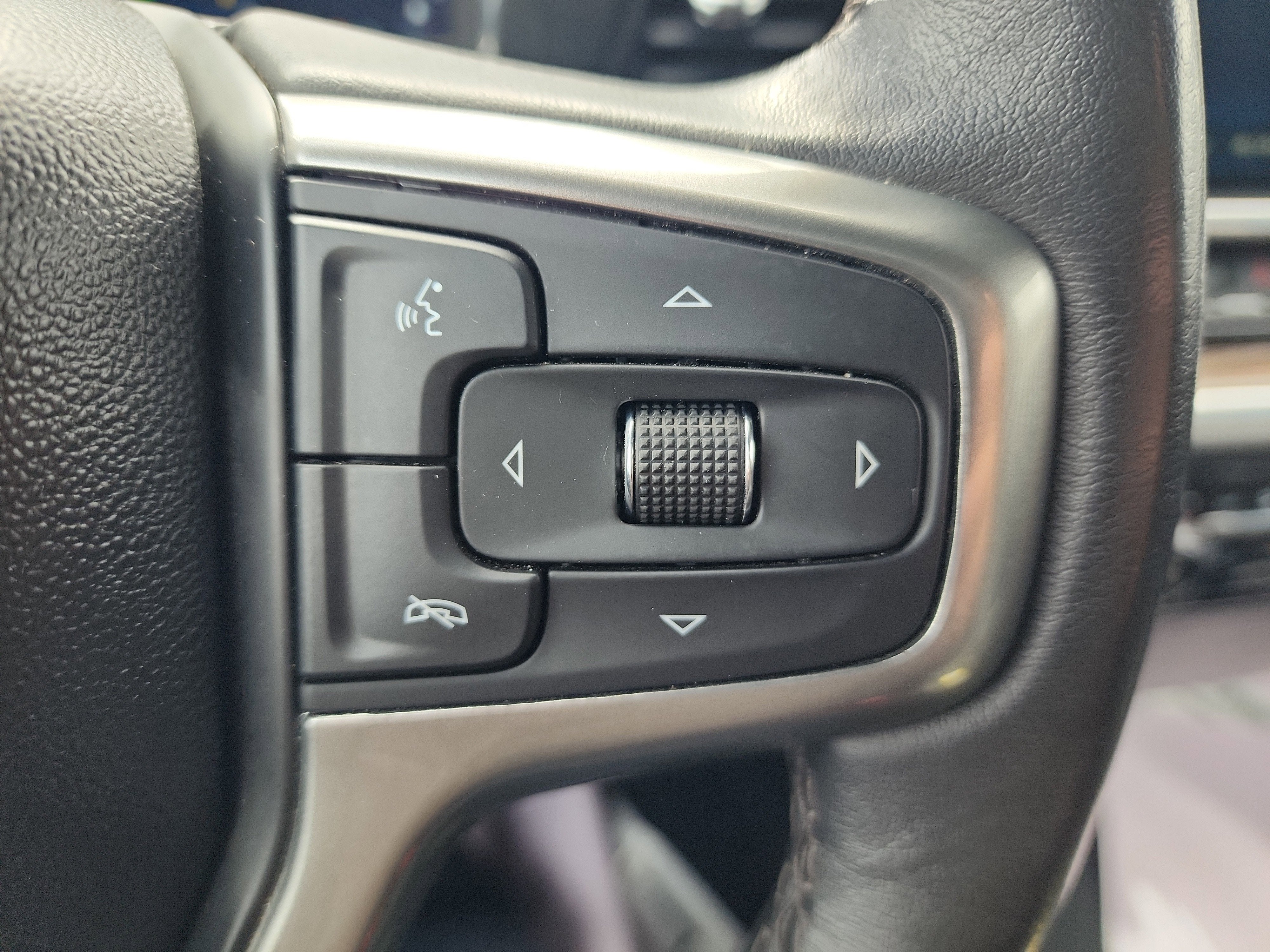 2022 Chevrolet Silverado 1500 LT (2FL)