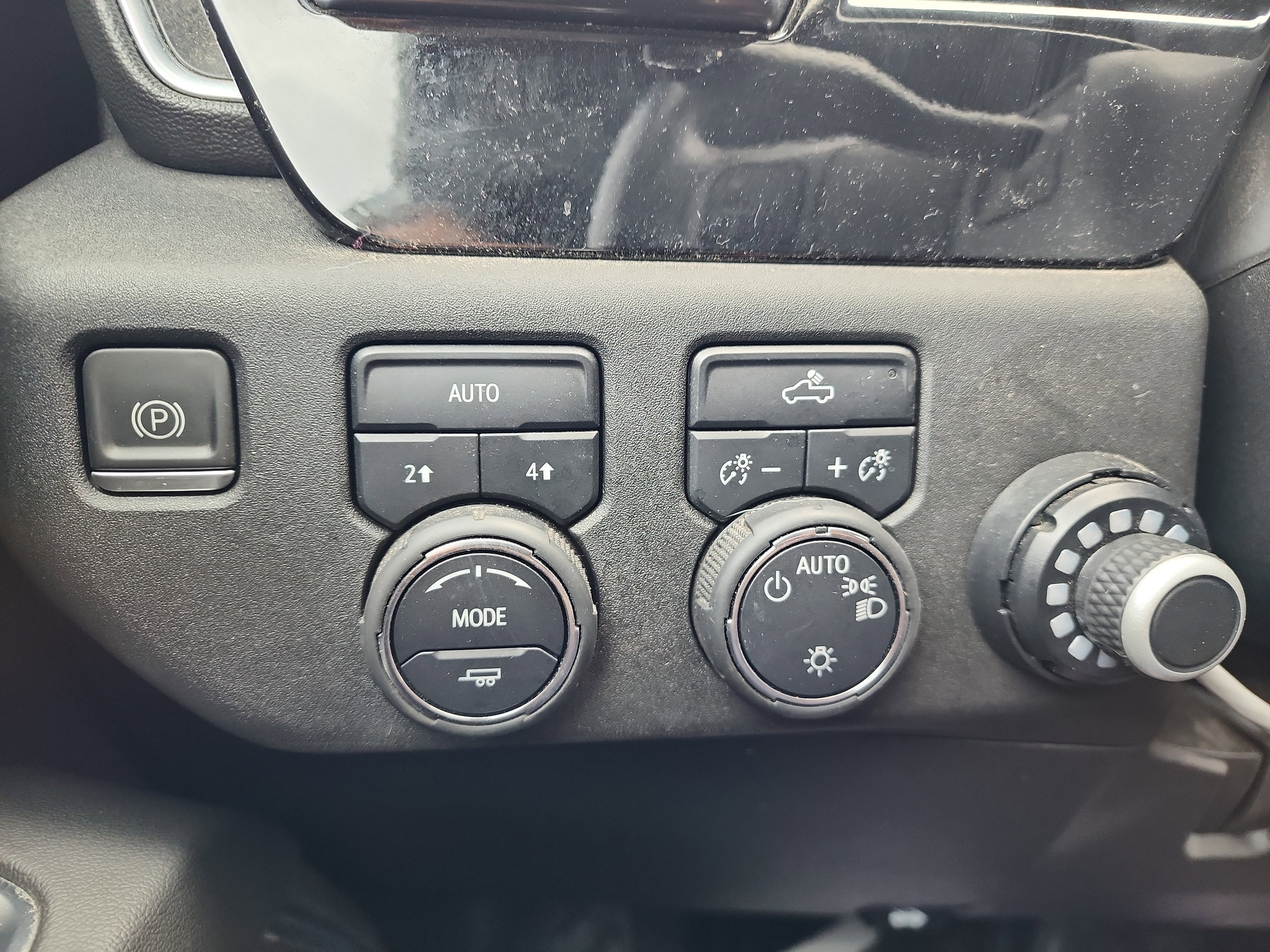 2022 Chevrolet Silverado 1500 LT (2FL)