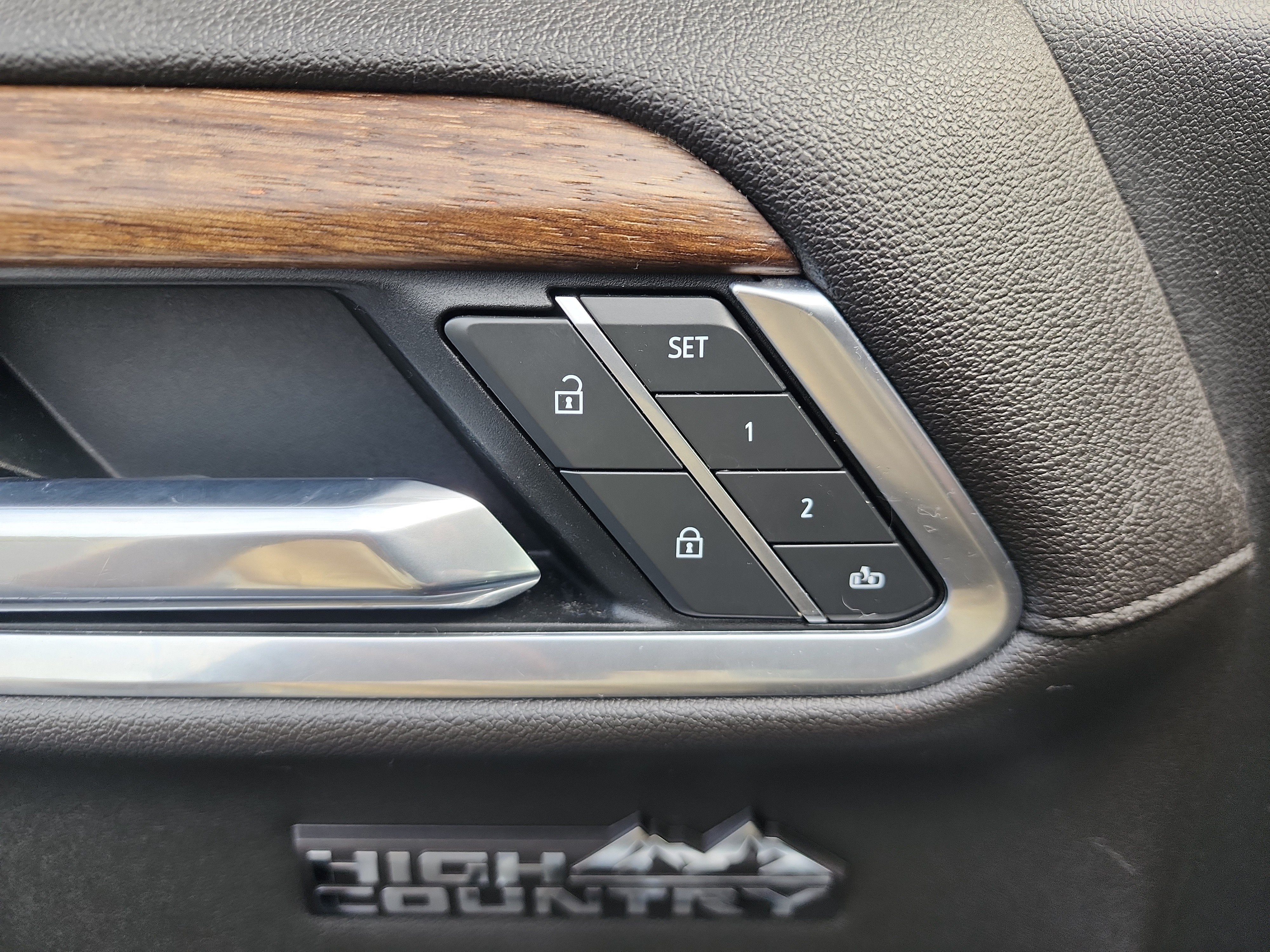 2022 Chevrolet Silverado 1500 High Country
