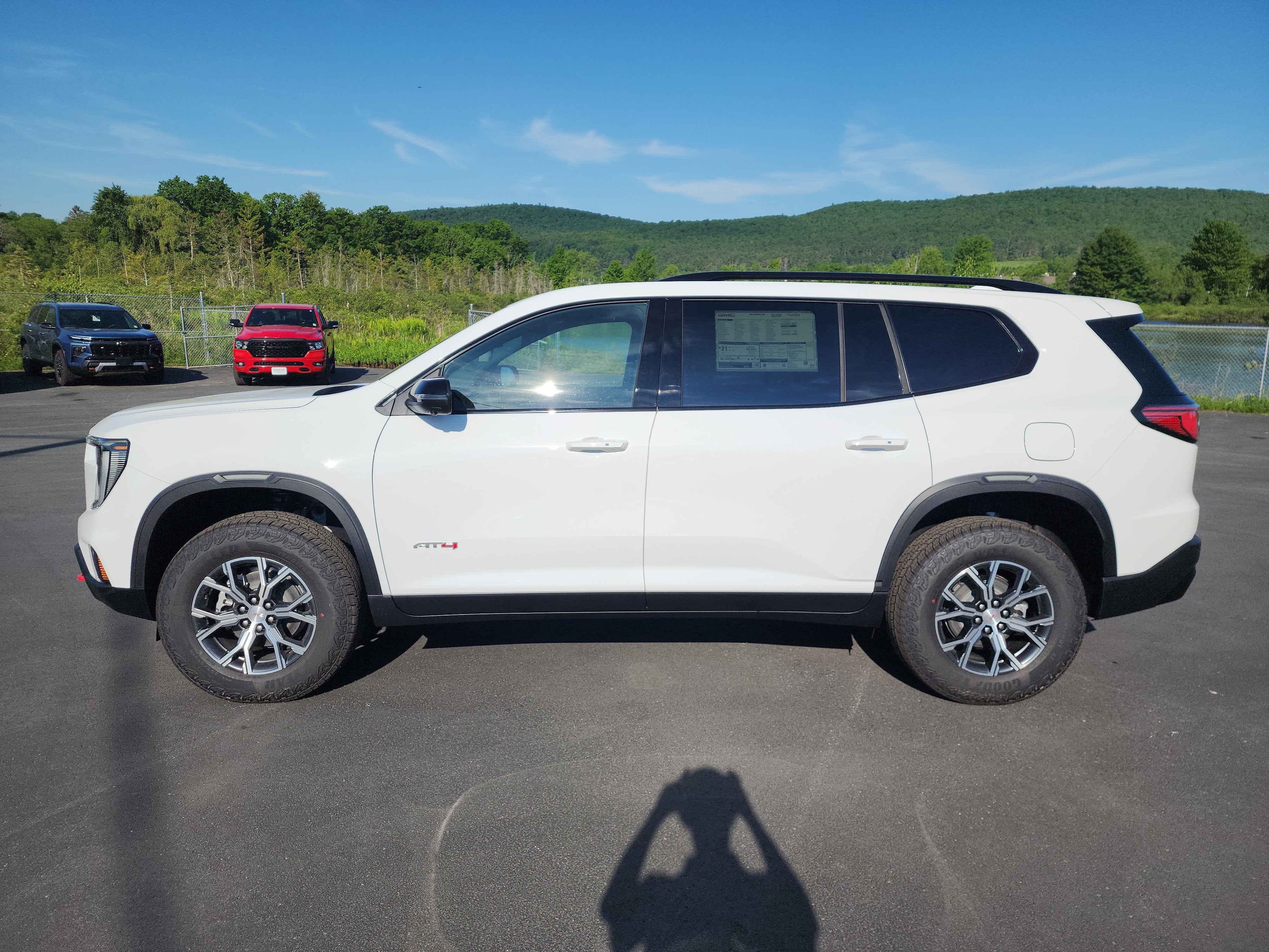 2026 GMC Acadia AT4