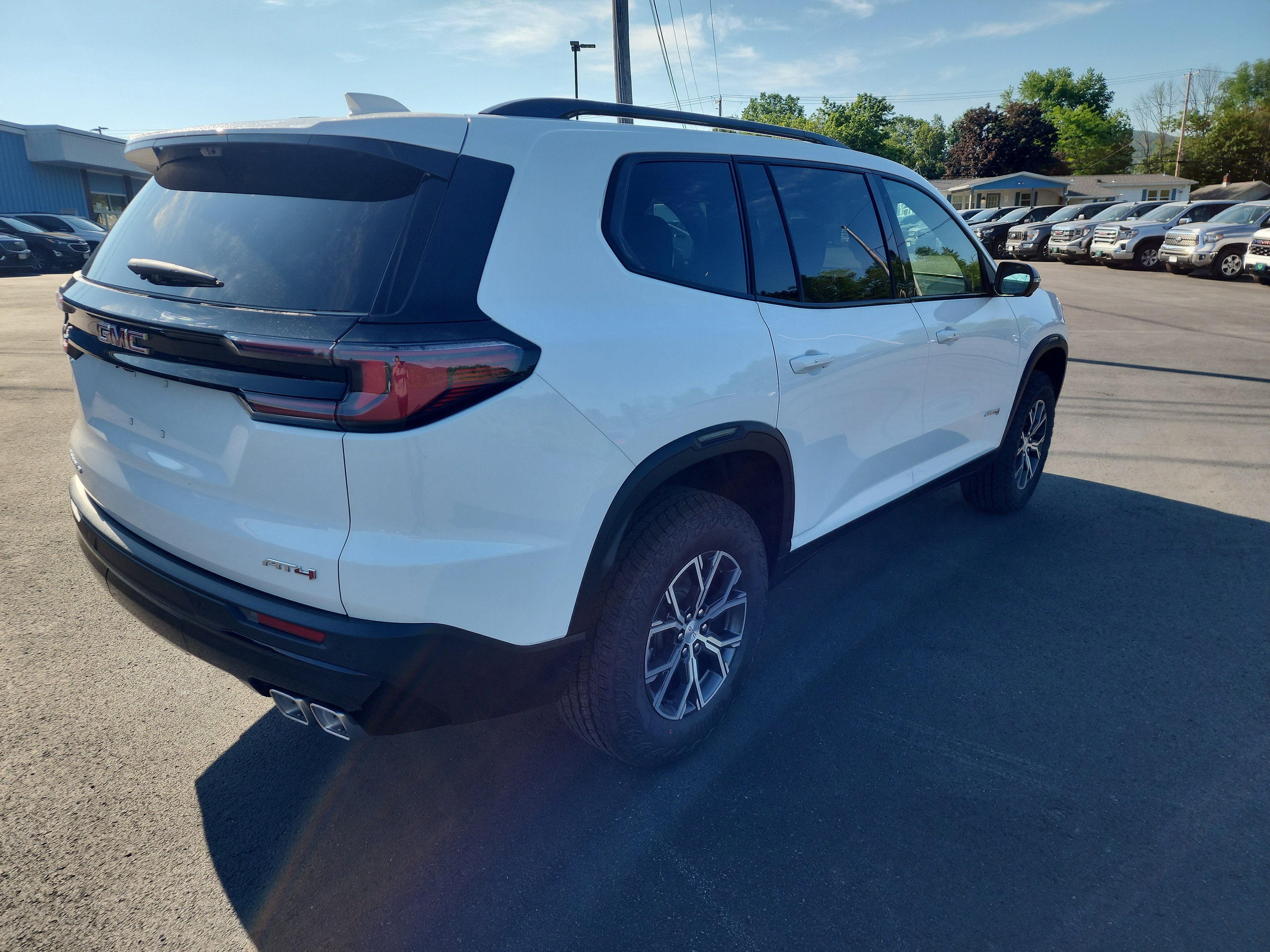 2026 GMC Acadia AT4