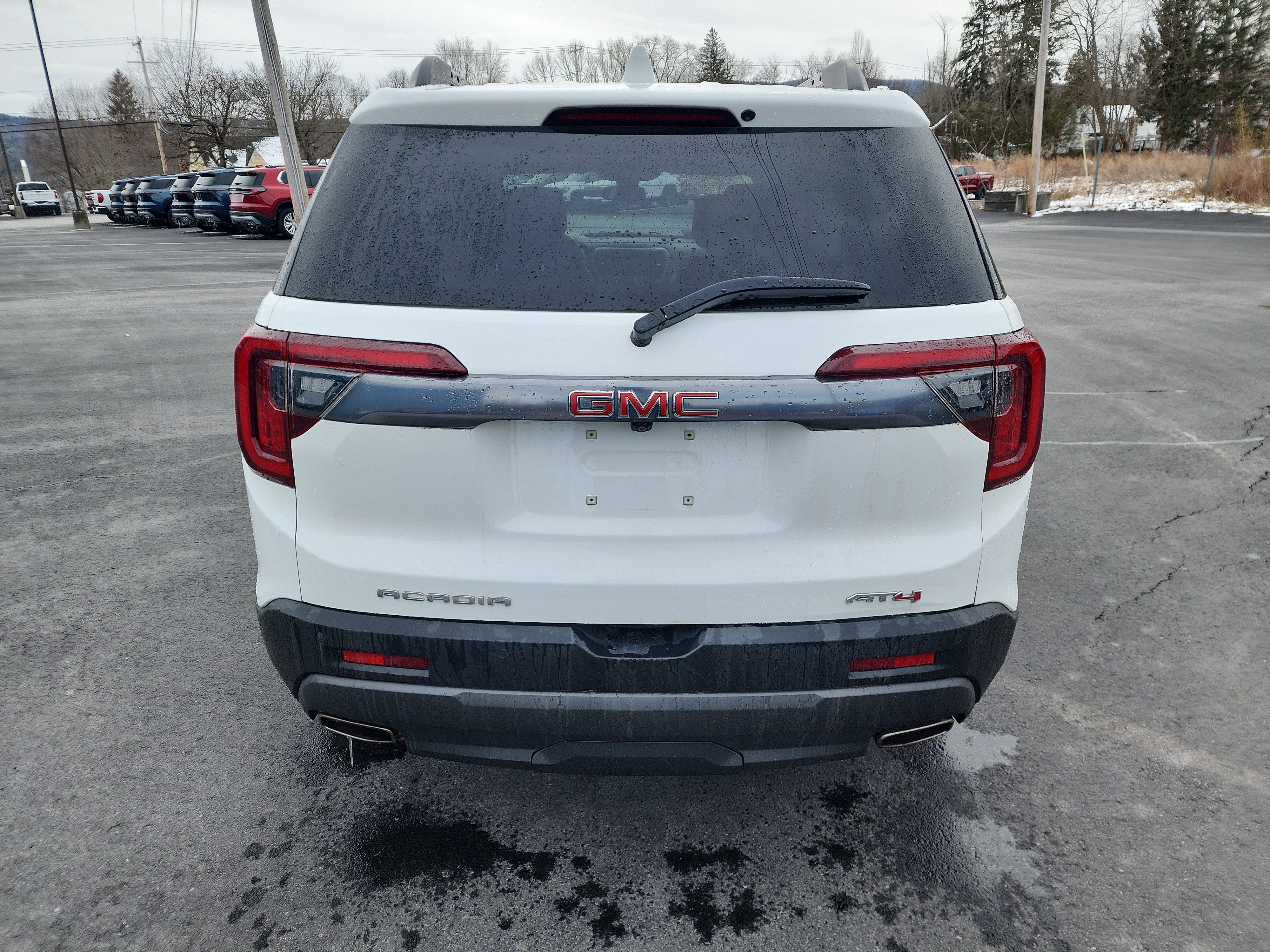 2023 GMC Acadia AT4