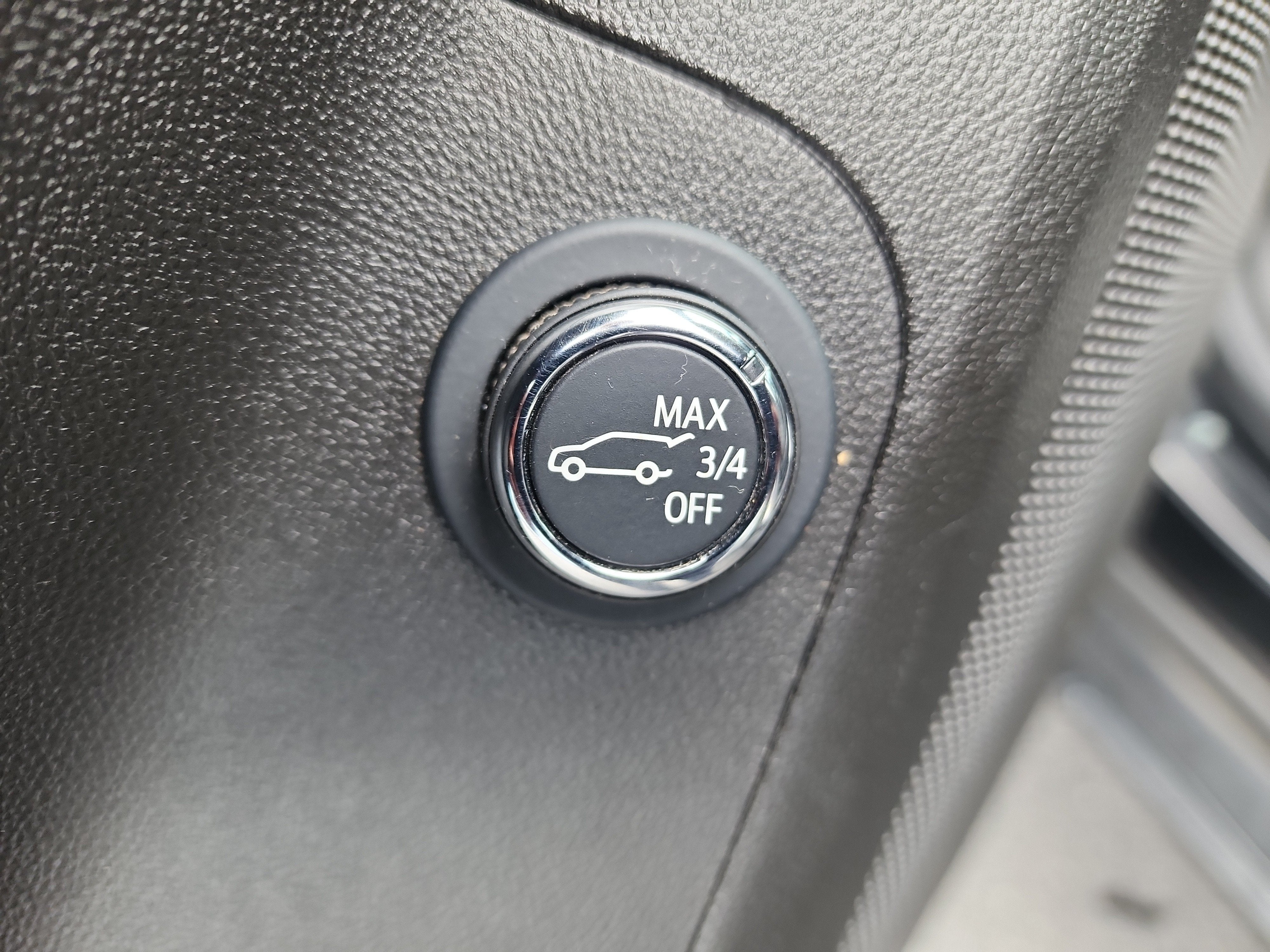 2023 GMC Acadia SLE - Photo 13