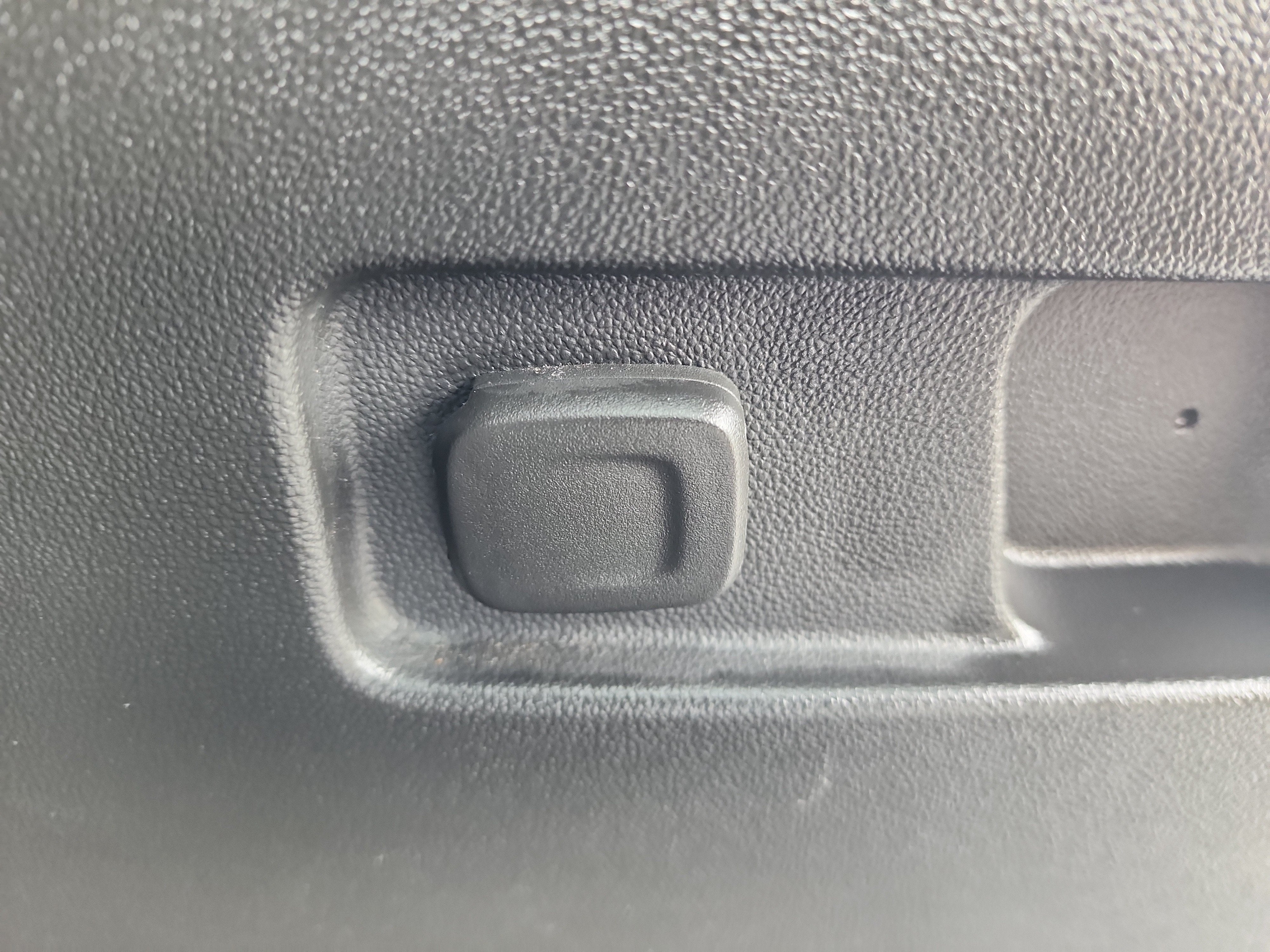 2023 GMC Acadia SLE - Photo 31