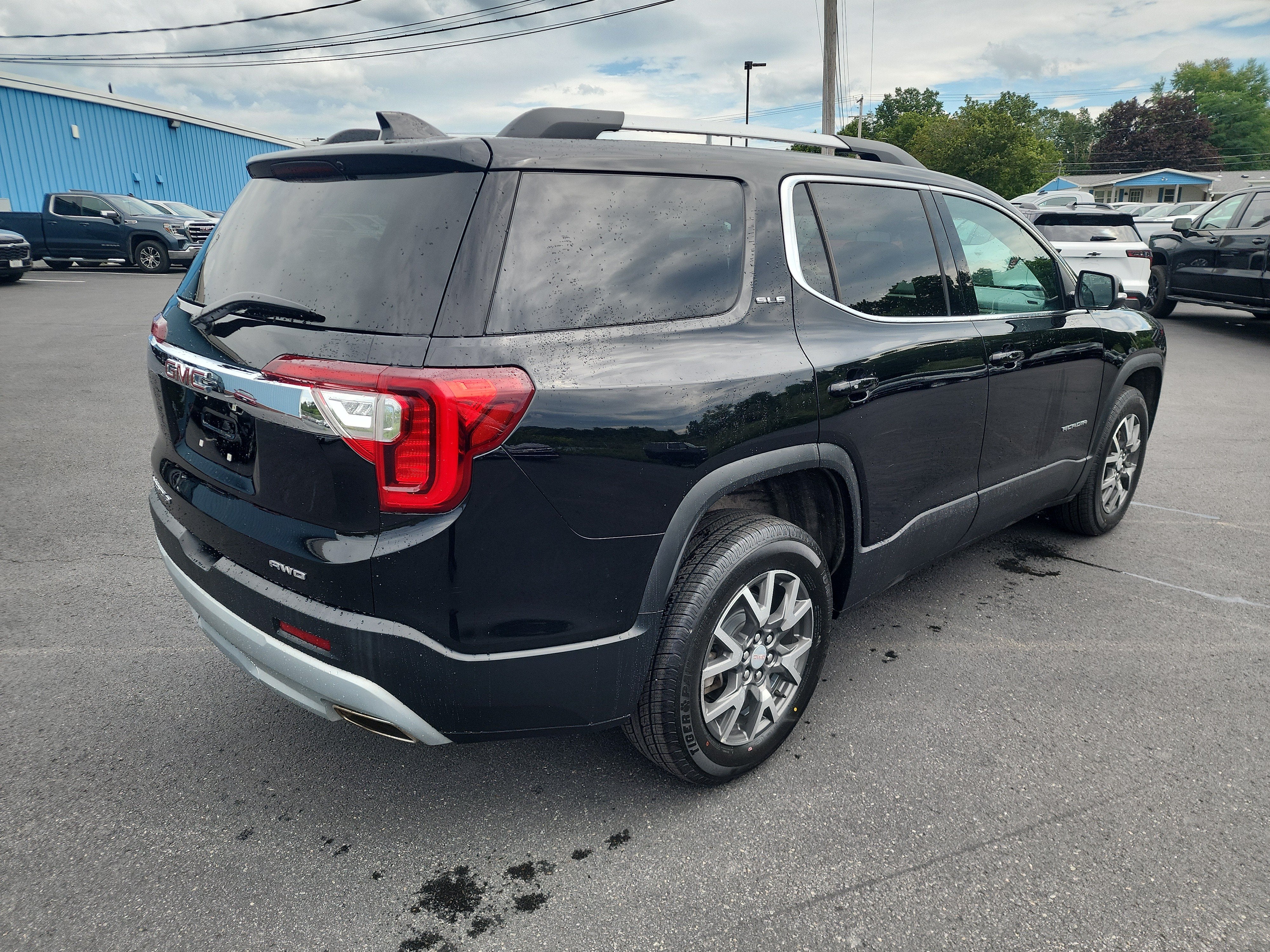 2023 GMC Acadia SLE - Photo 8