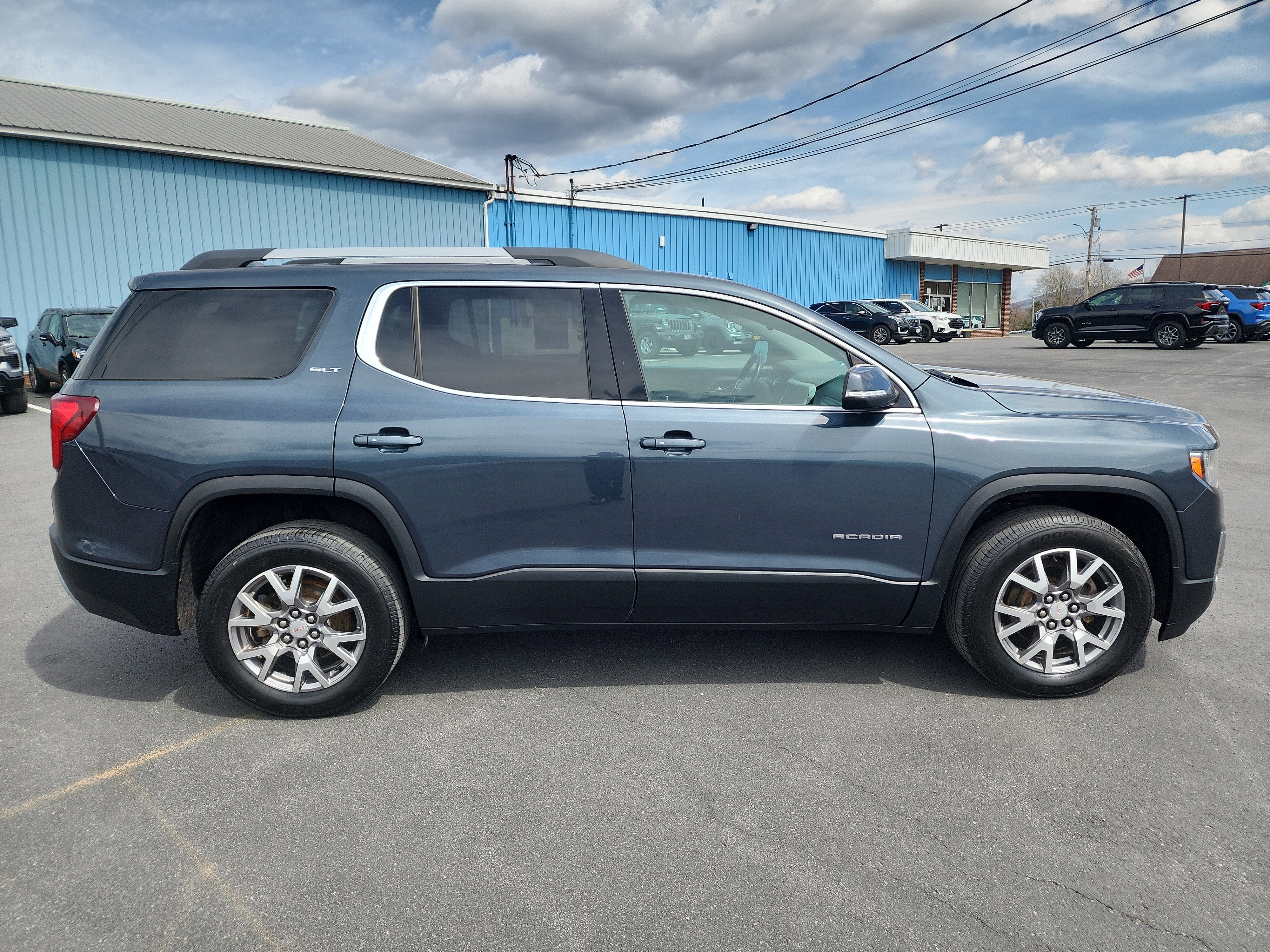 2020 GMC Acadia SLT