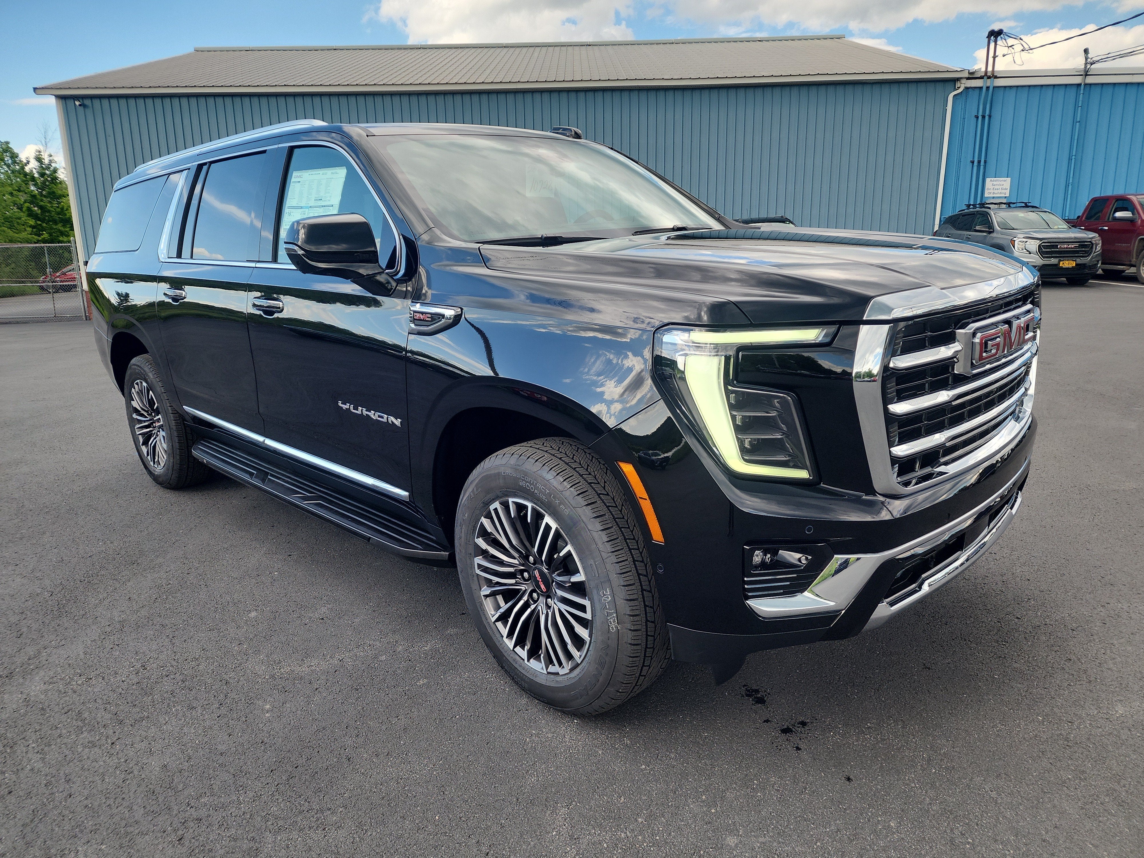 2026 GMC Yukon XL Elevation