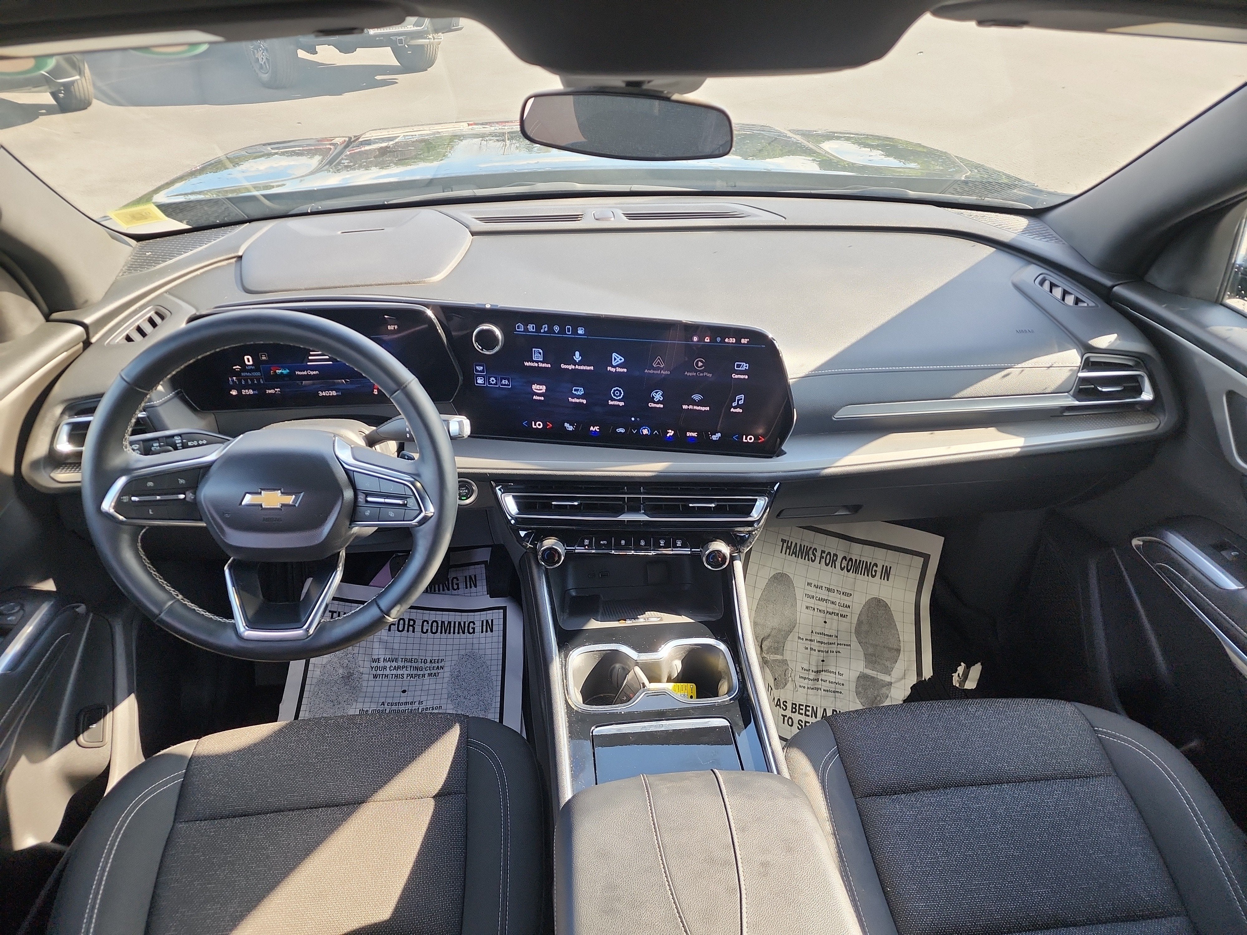 2024 Chevrolet Traverse LT