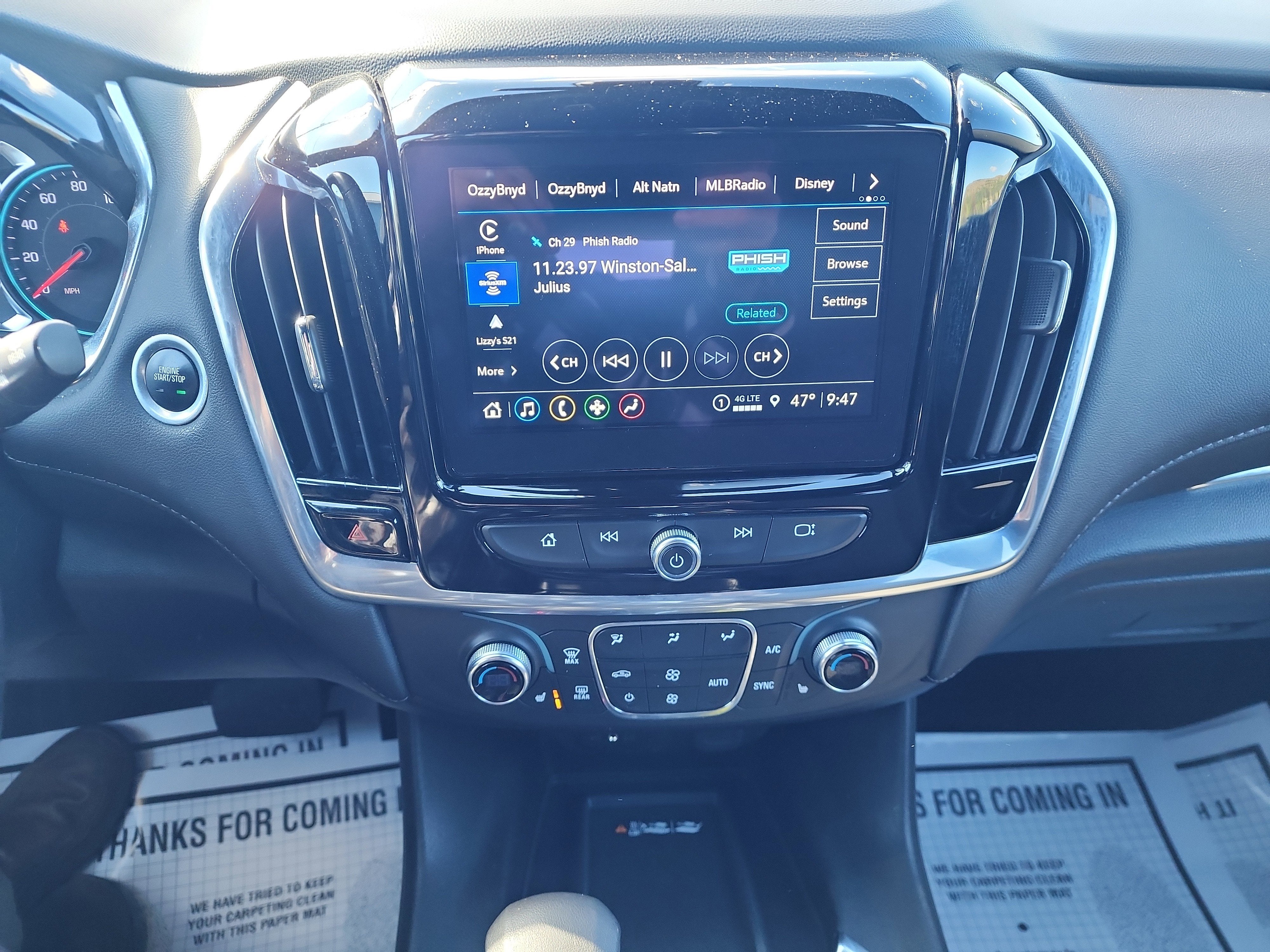 2022 Chevrolet Traverse LT Cloth