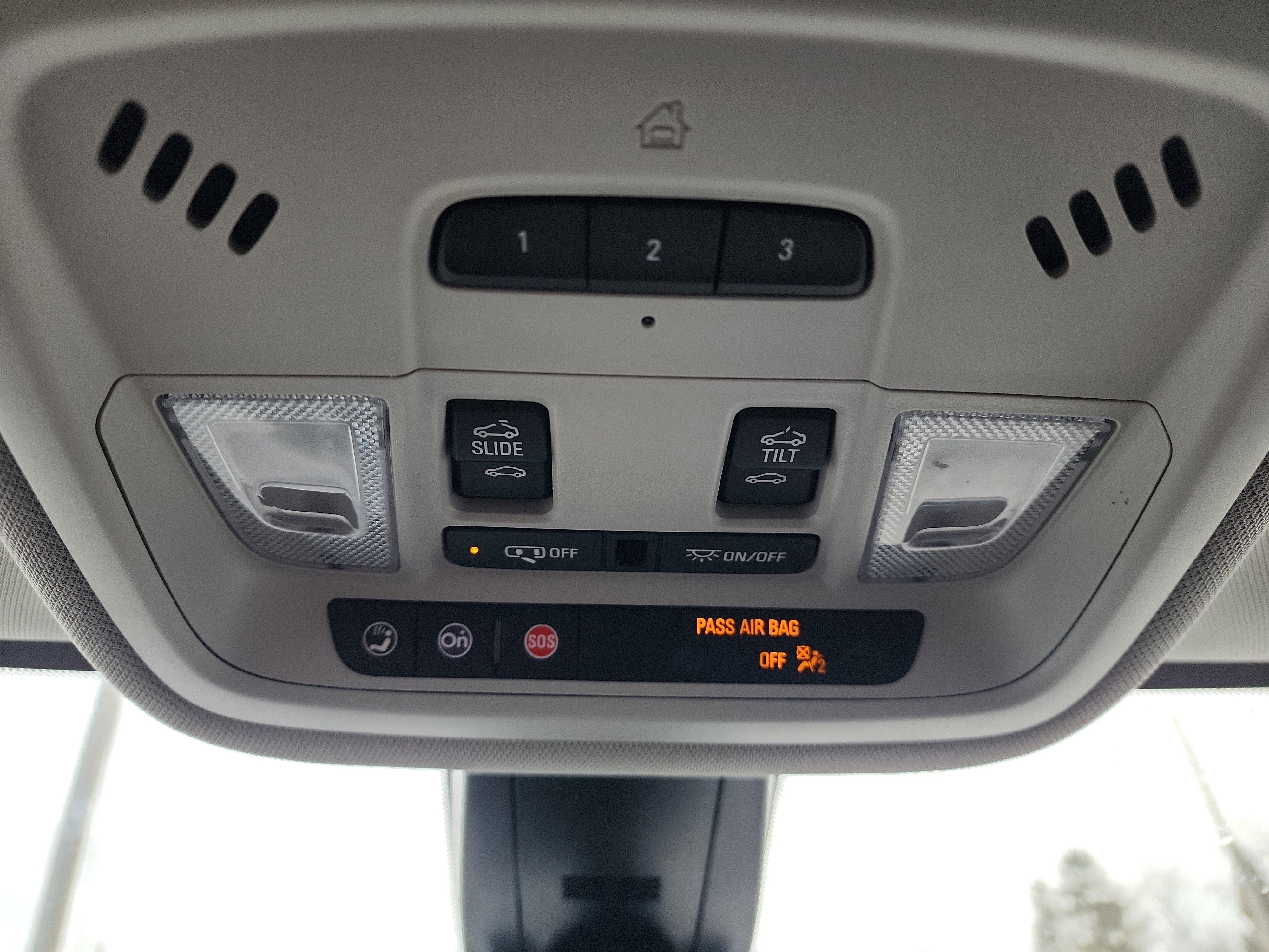 2021 Chevrolet Traverse RS