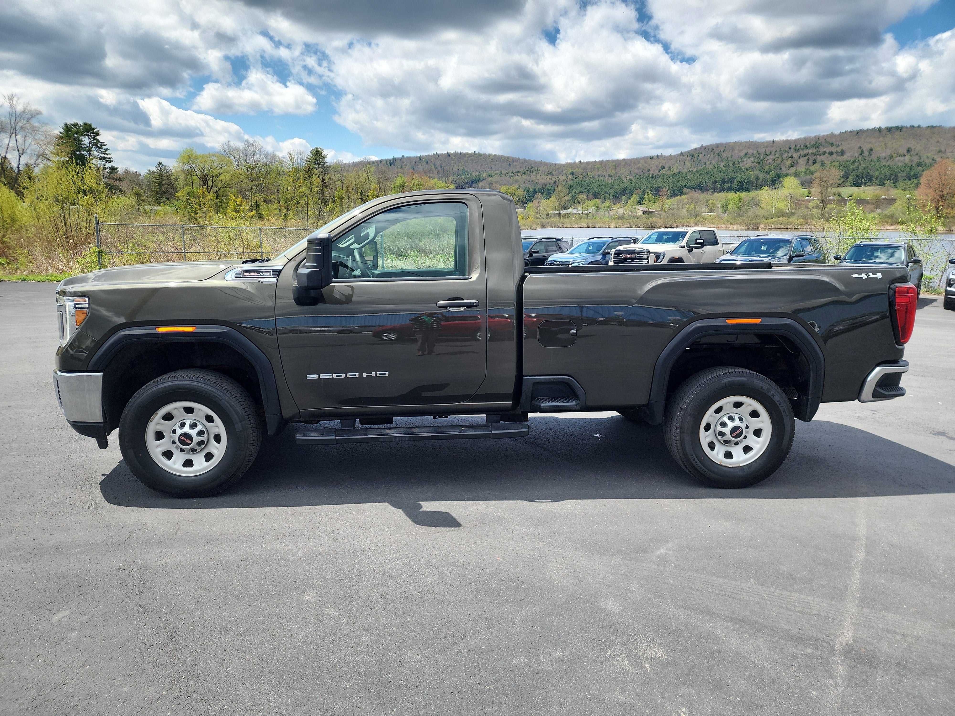 2023 GMC Sierra 3500 HD Pro