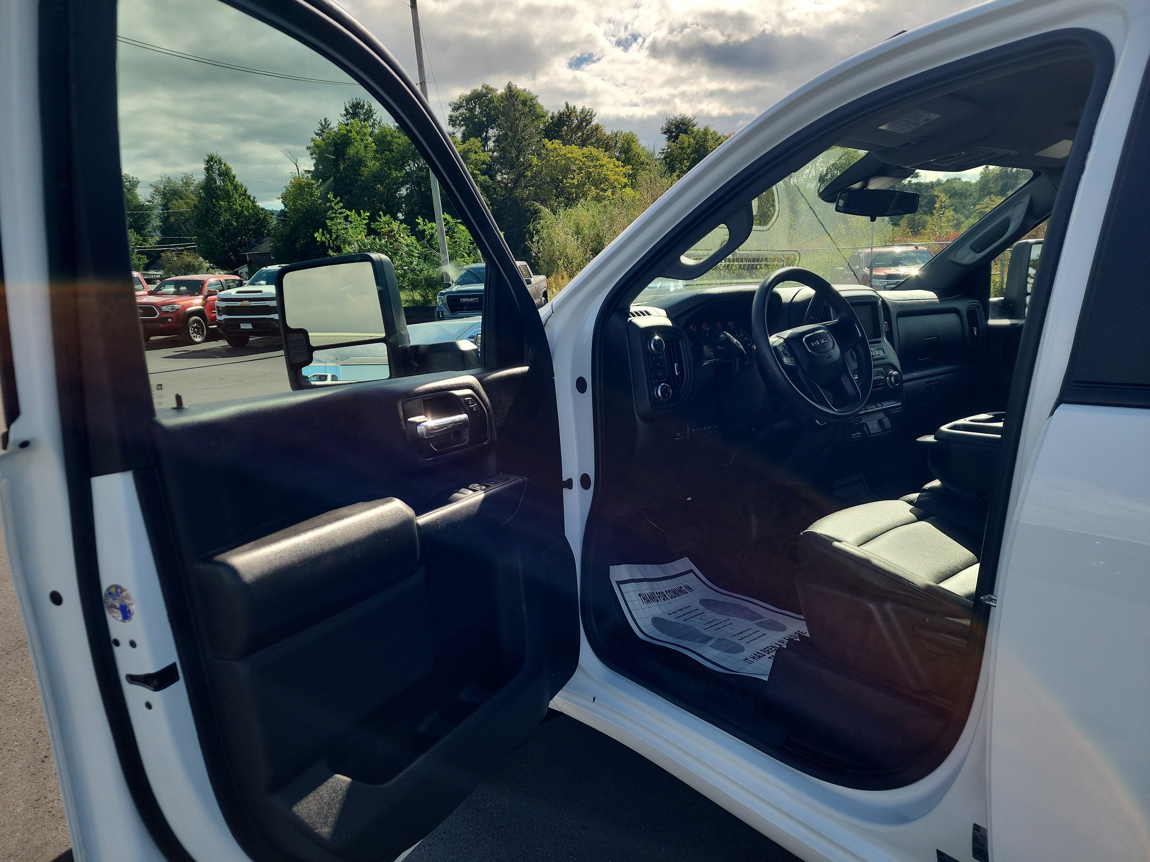2024 GMC Sierra 2500 HD Pro