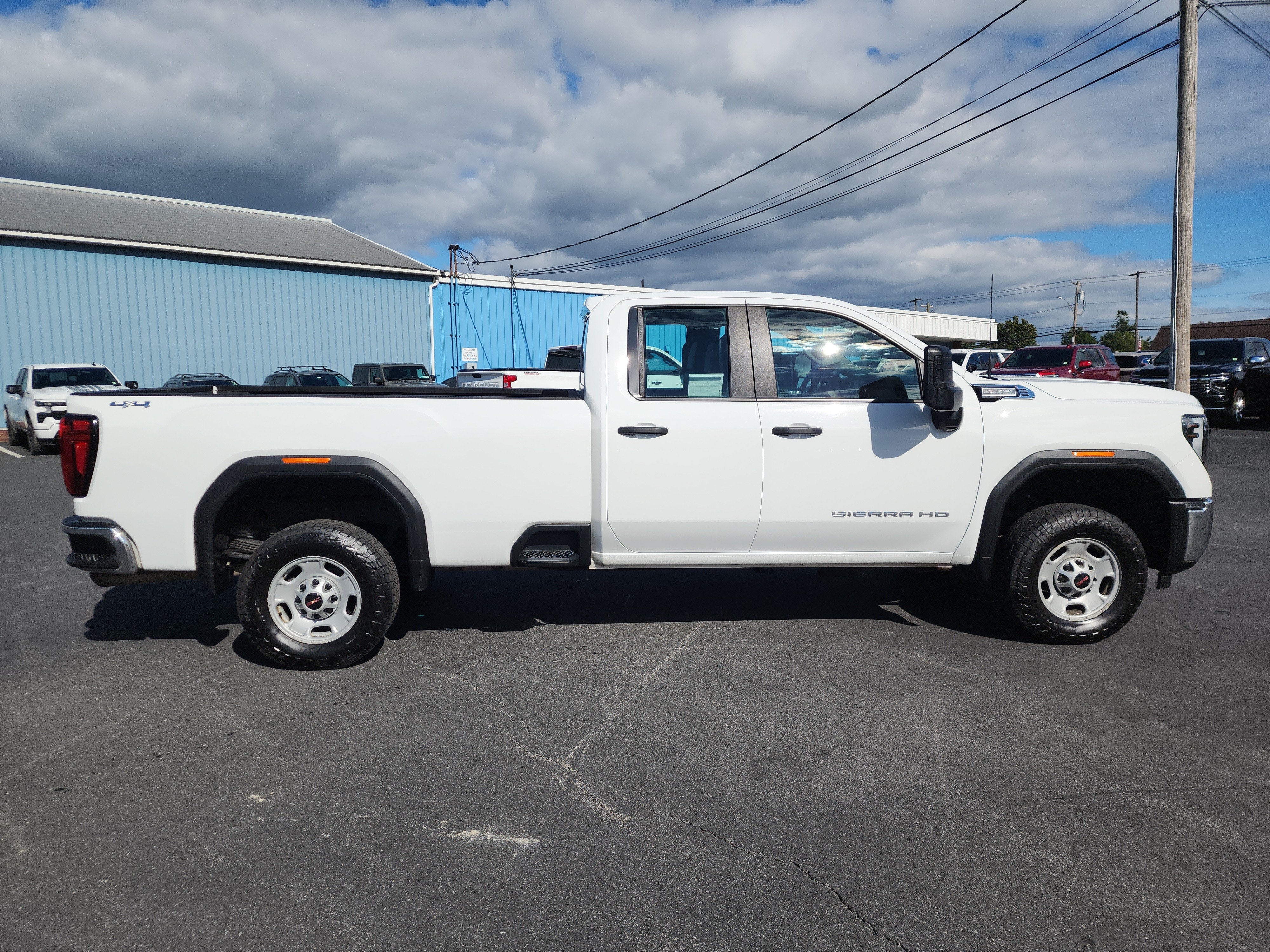 2024 GMC Sierra 2500 HD Pro