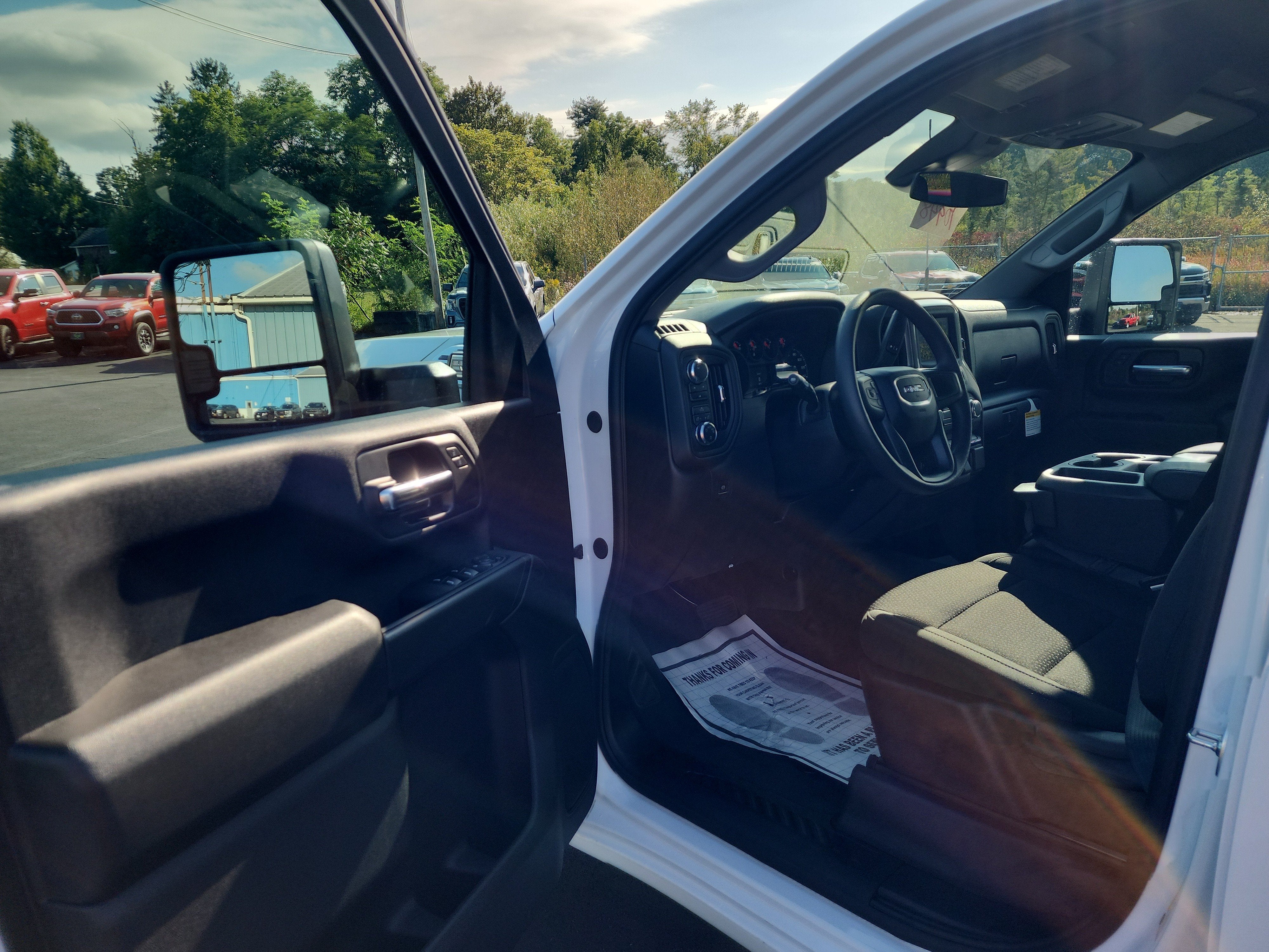 2026 GMC Sierra 2500HD Pro - Photo 10