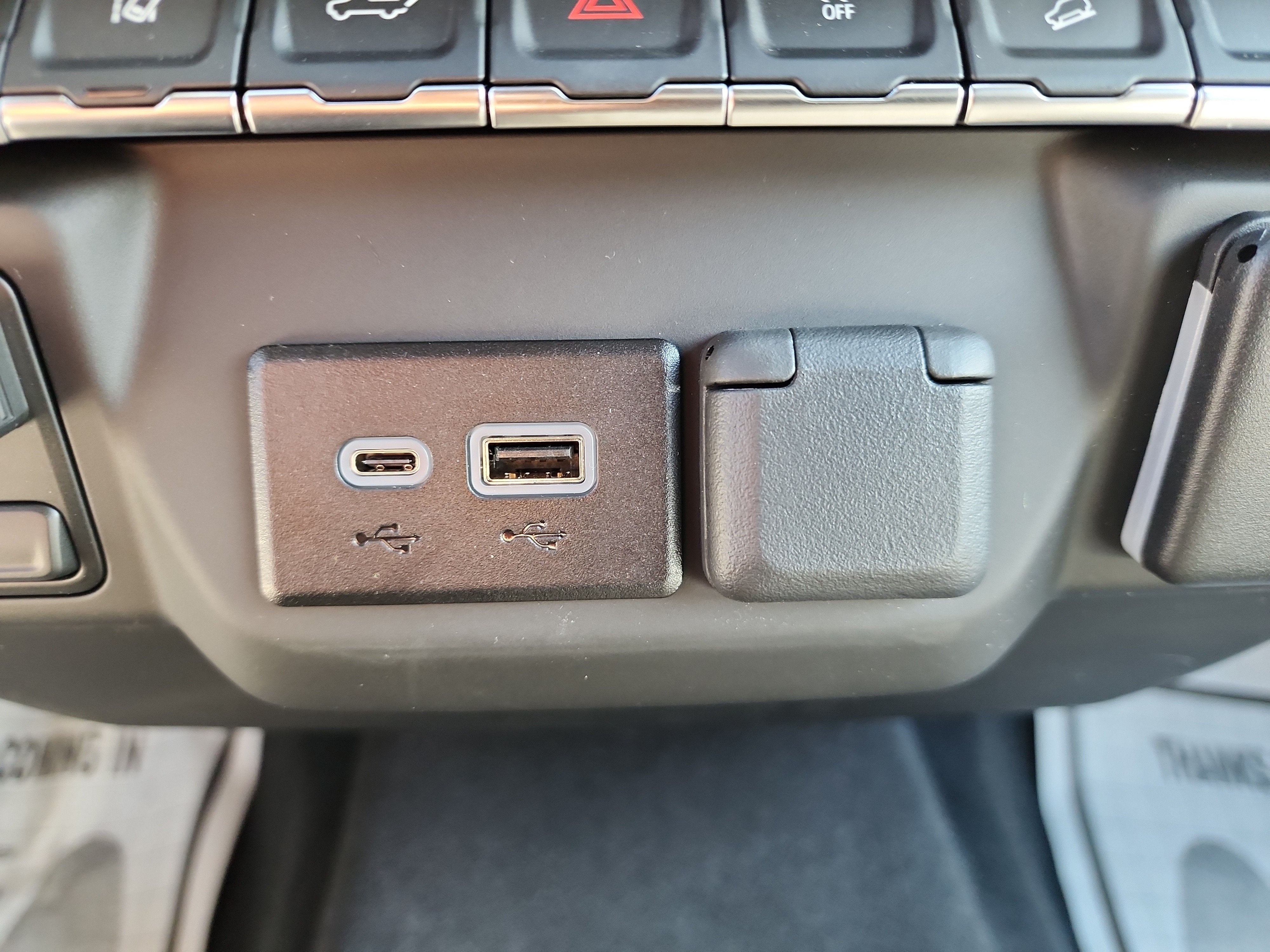 2026 GMC Sierra 2500HD Pro - Photo 13