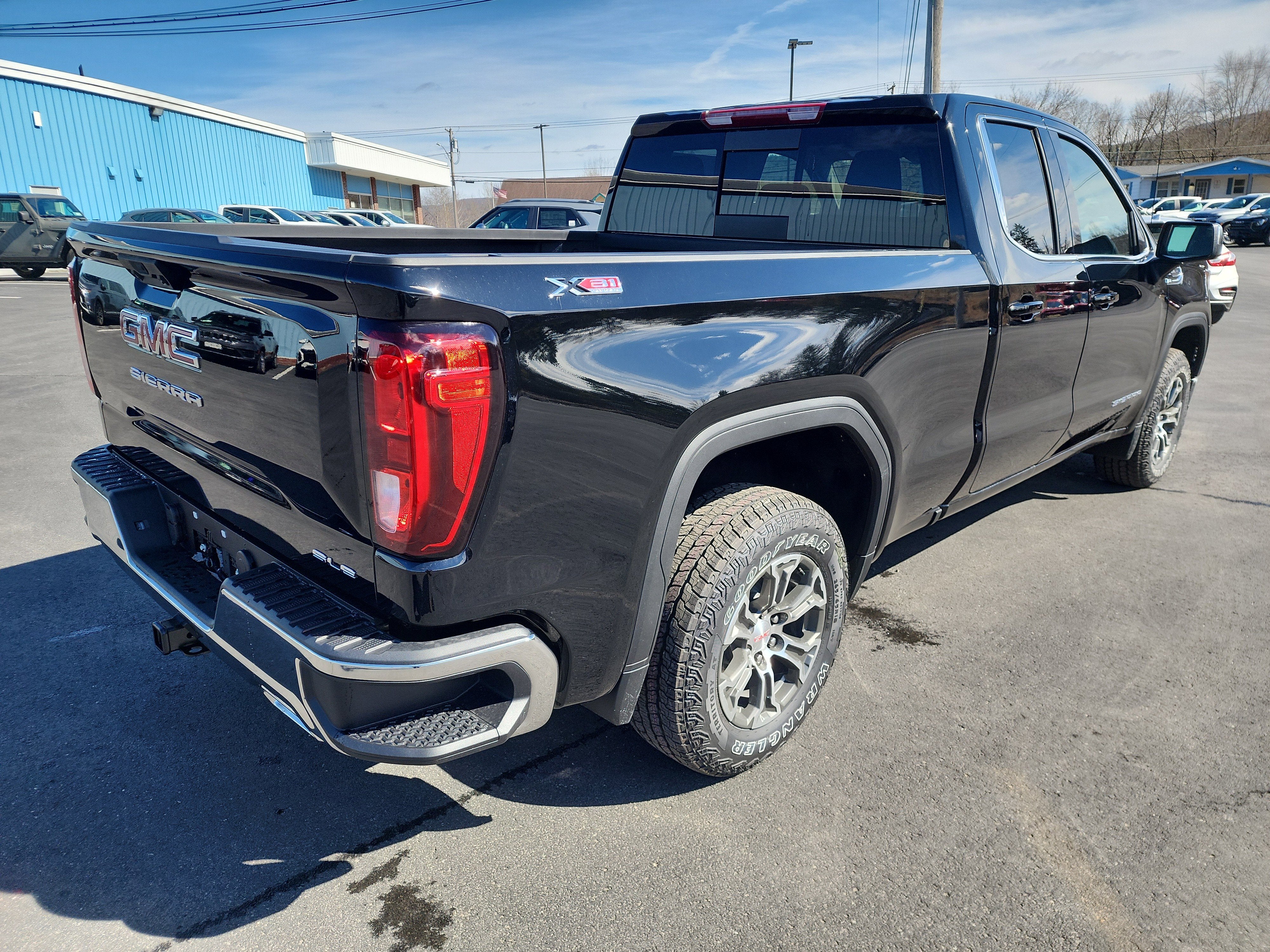2026 GMC Sierra 1500 SLE