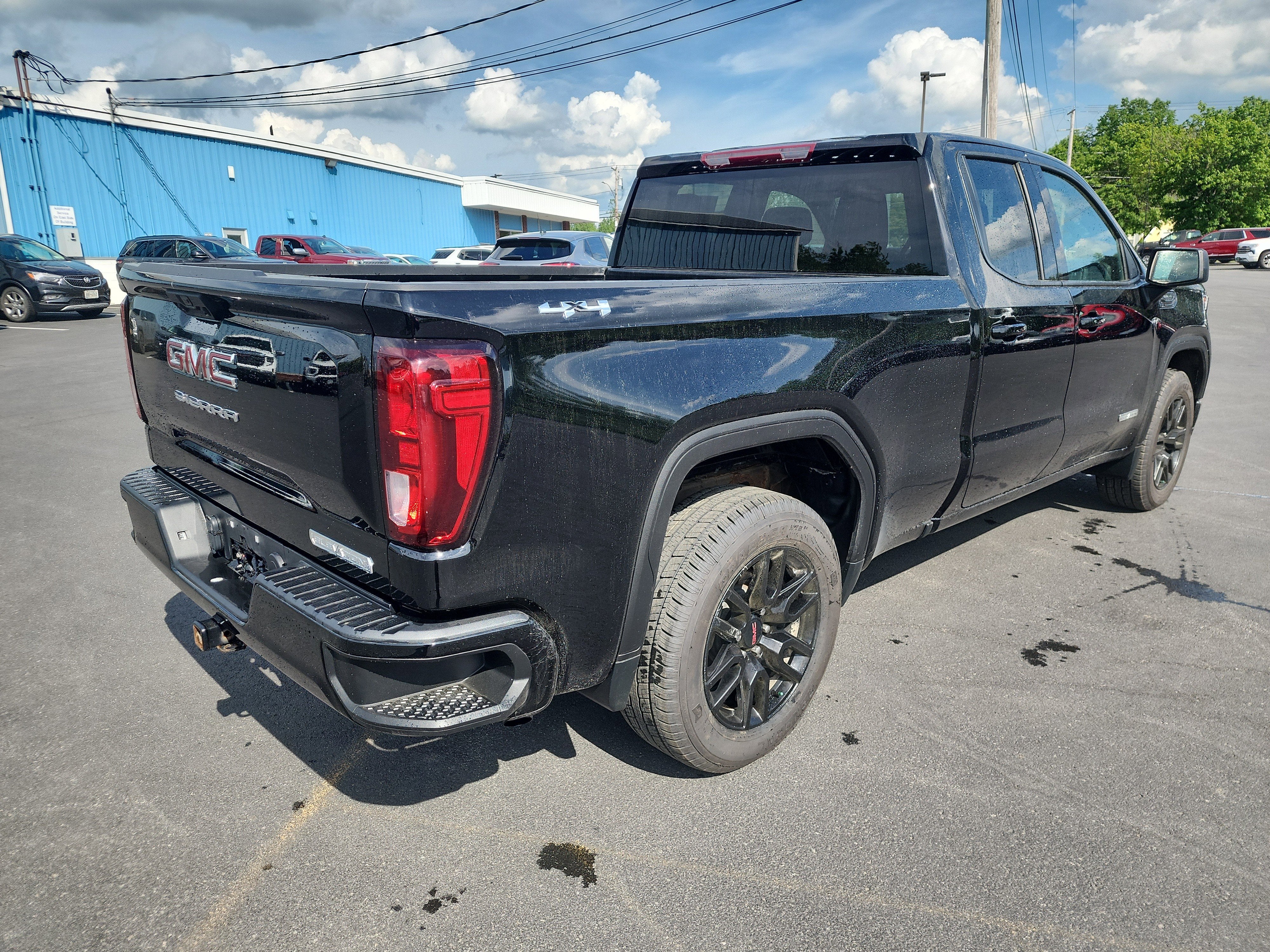 2023 GMC Sierra 1500 Elevation