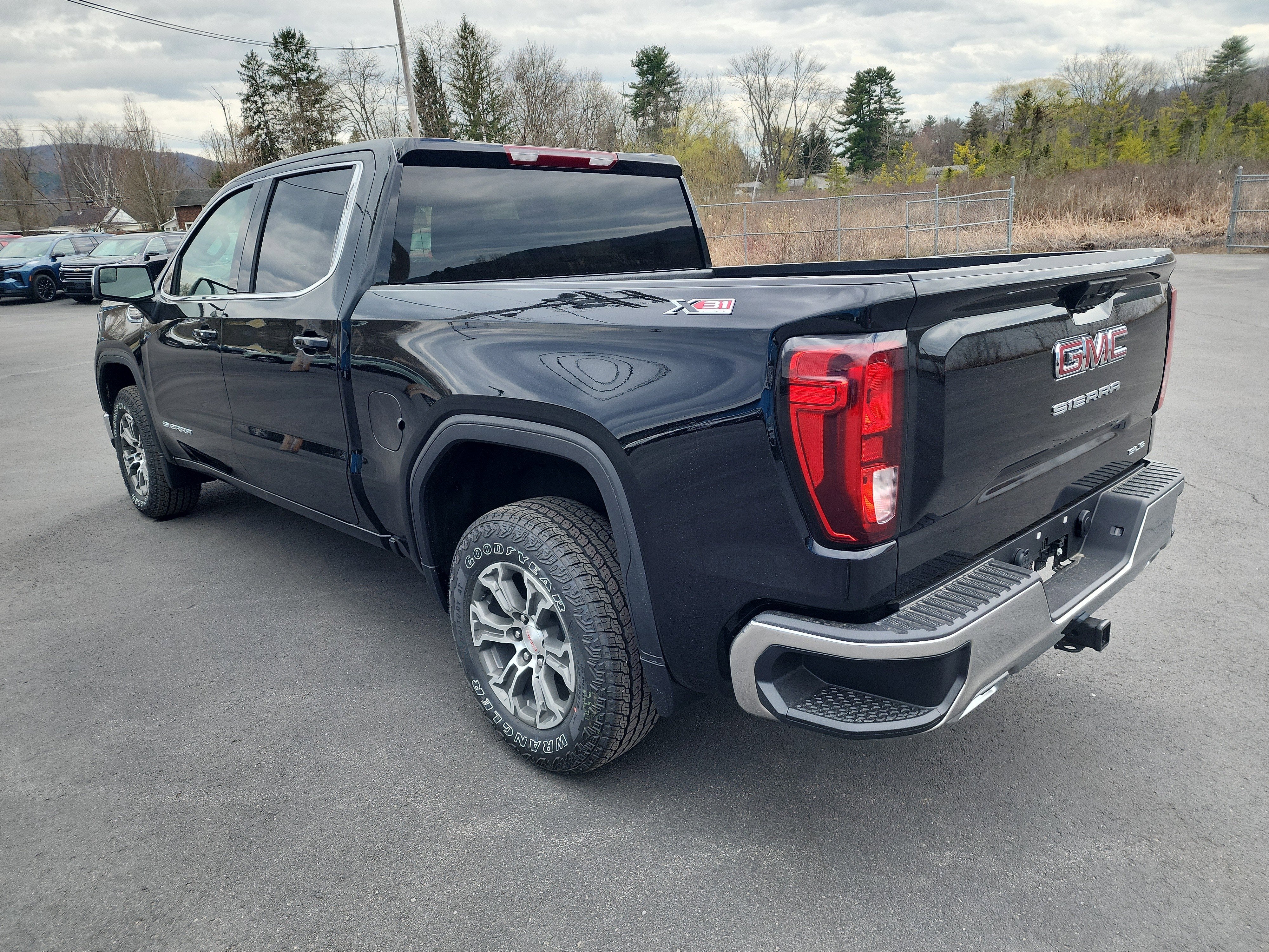 2026 GMC Sierra 1500 SLE