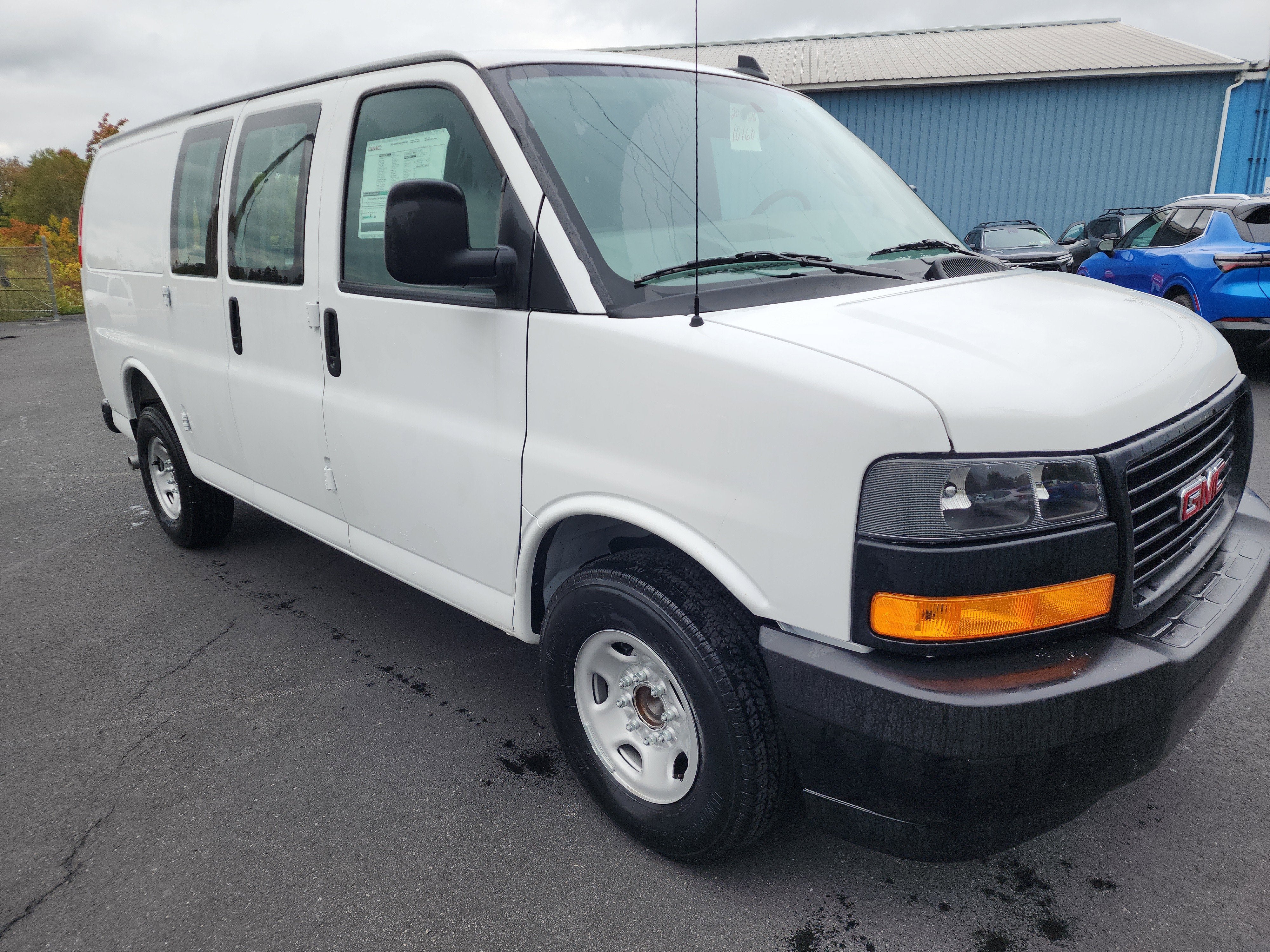 2025 GMC Savana Cargo Work Van