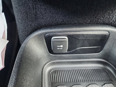 2025 Chrysler Voyager LX