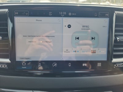 2025 Chrysler Voyager LX