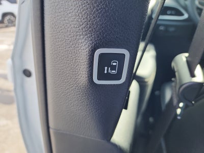 2025 Chrysler Voyager LX