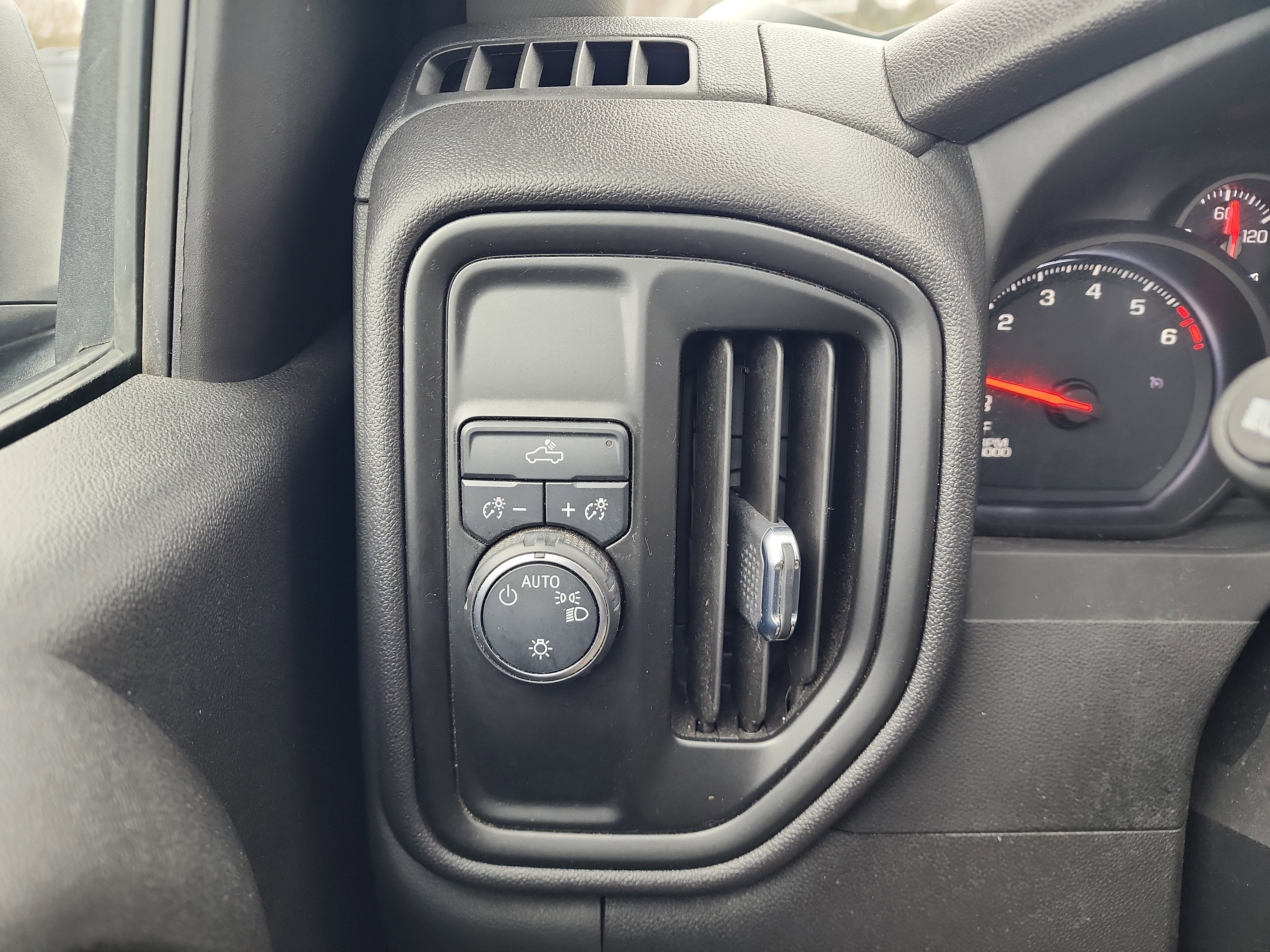 2022 Chevrolet Silverado 1500 WT