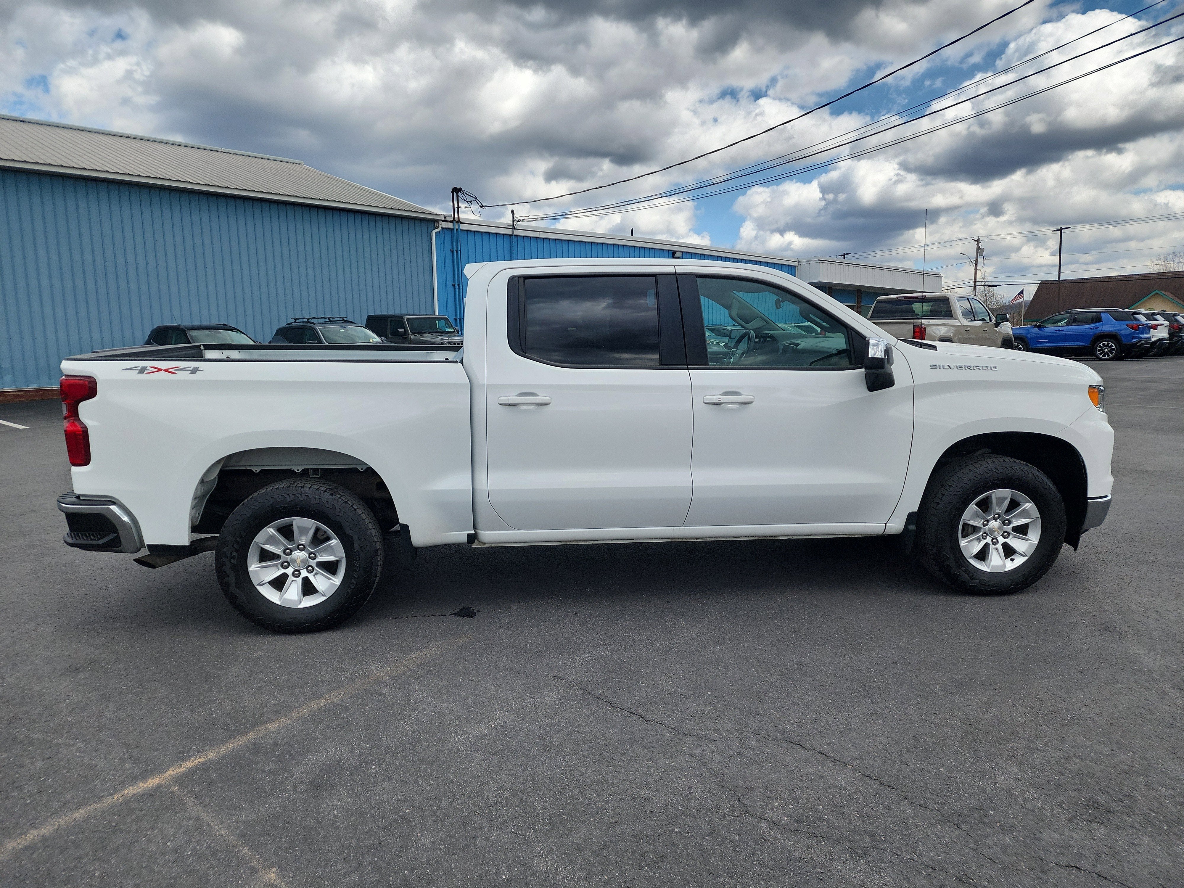 2023 Chevrolet Silverado 1500 LT