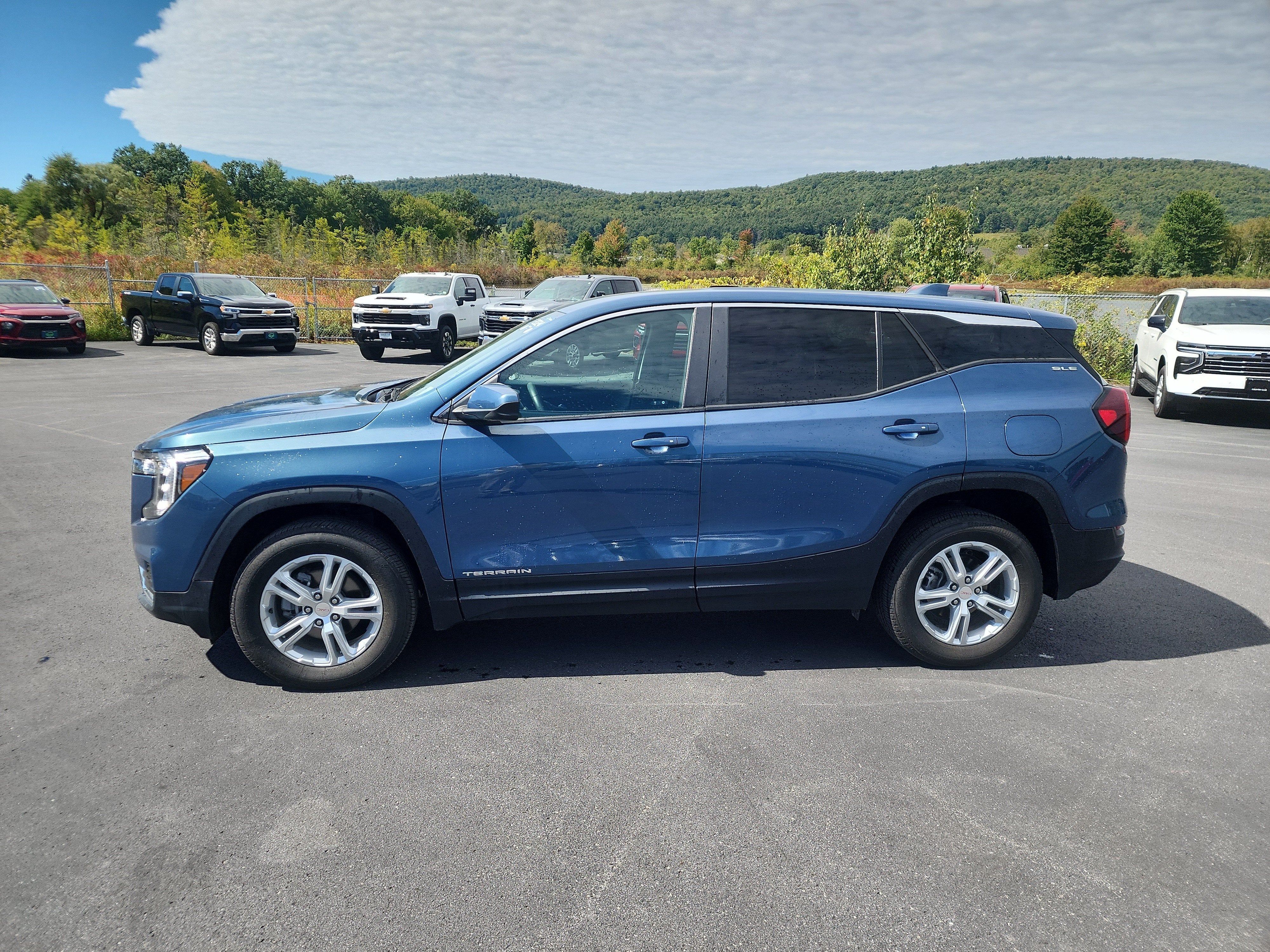 2024 GMC Terrain SLE