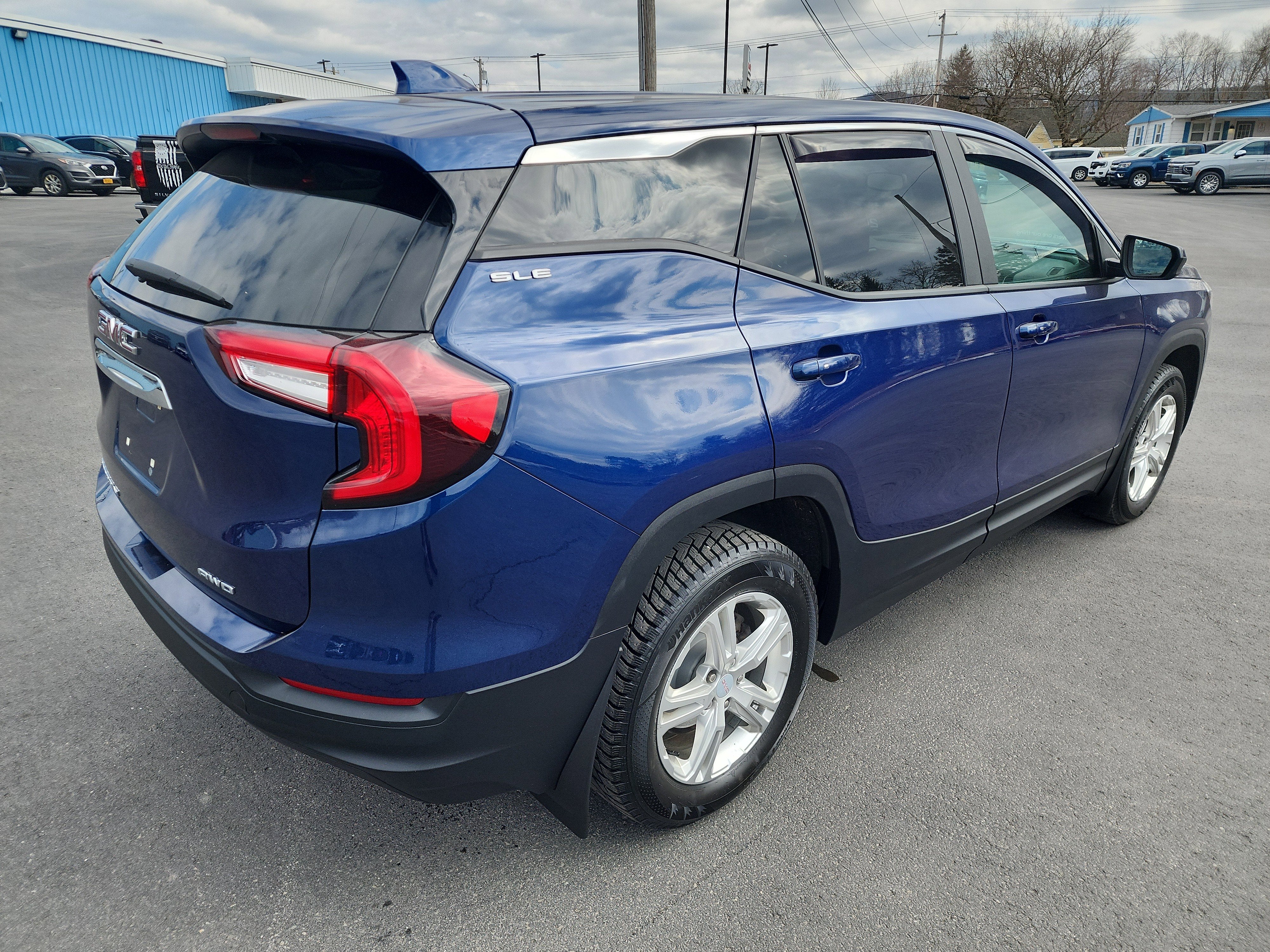 2022 GMC Terrain SLE