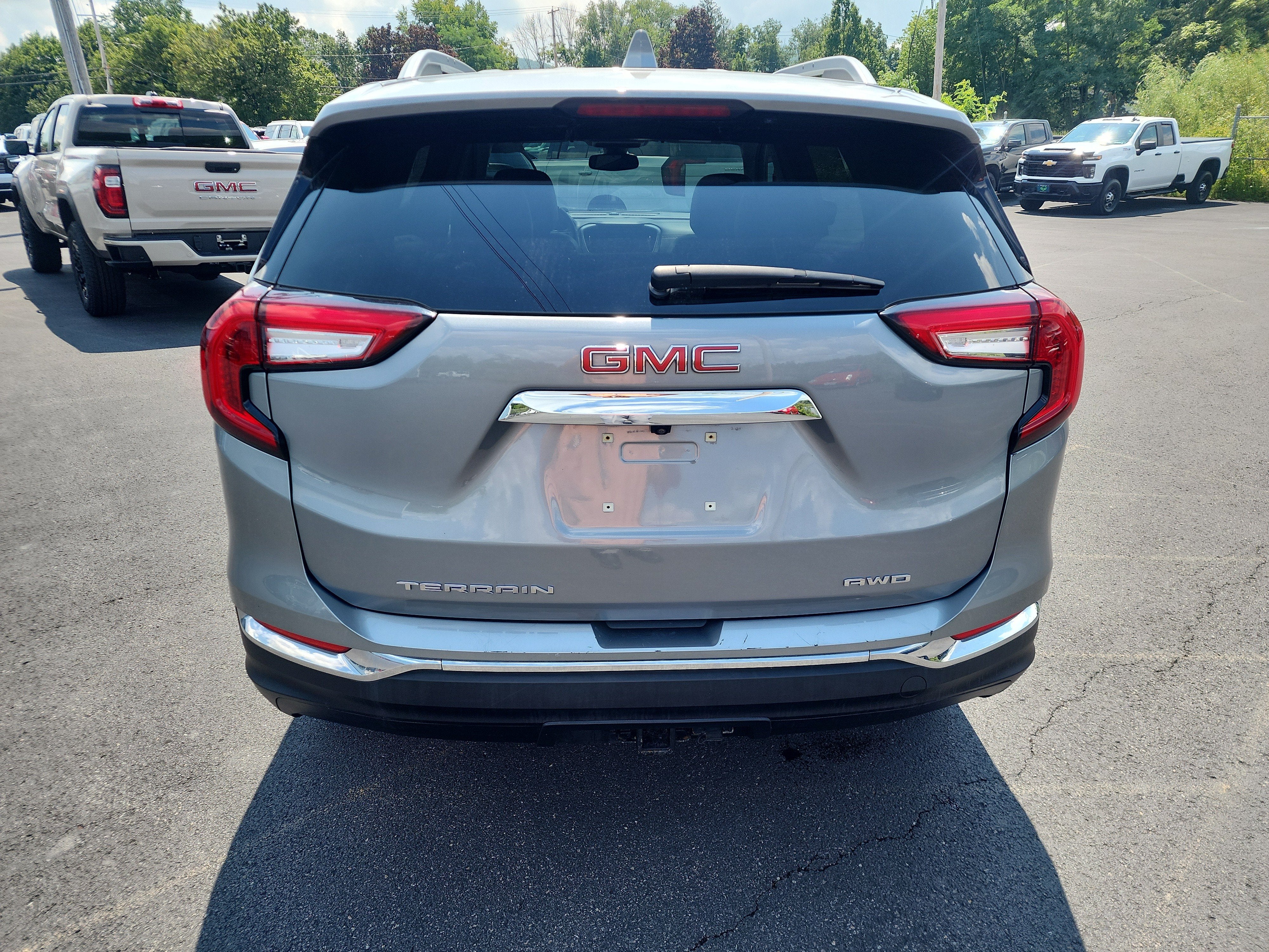 2023 GMC Terrain SLT
