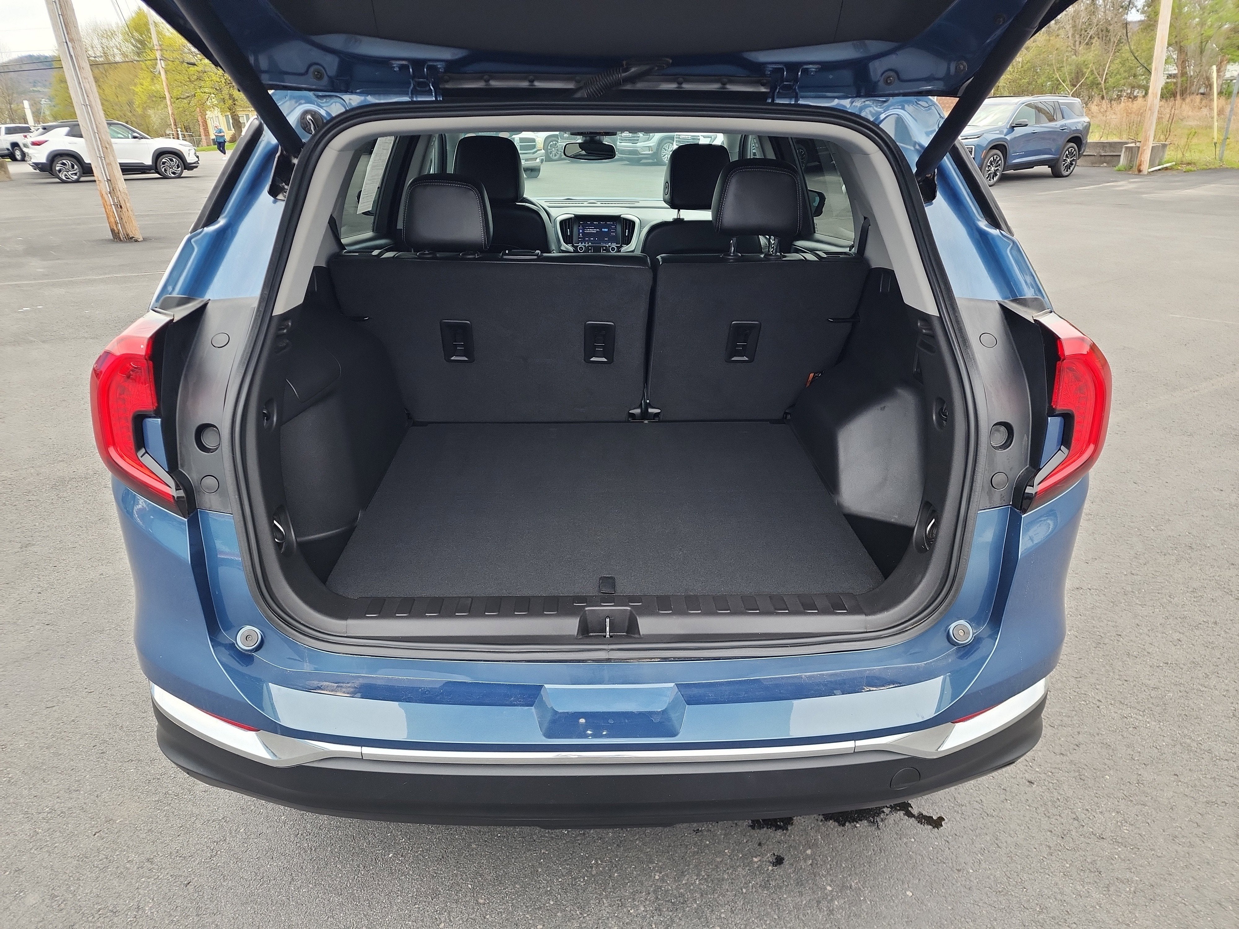 2024 GMC Terrain SLT