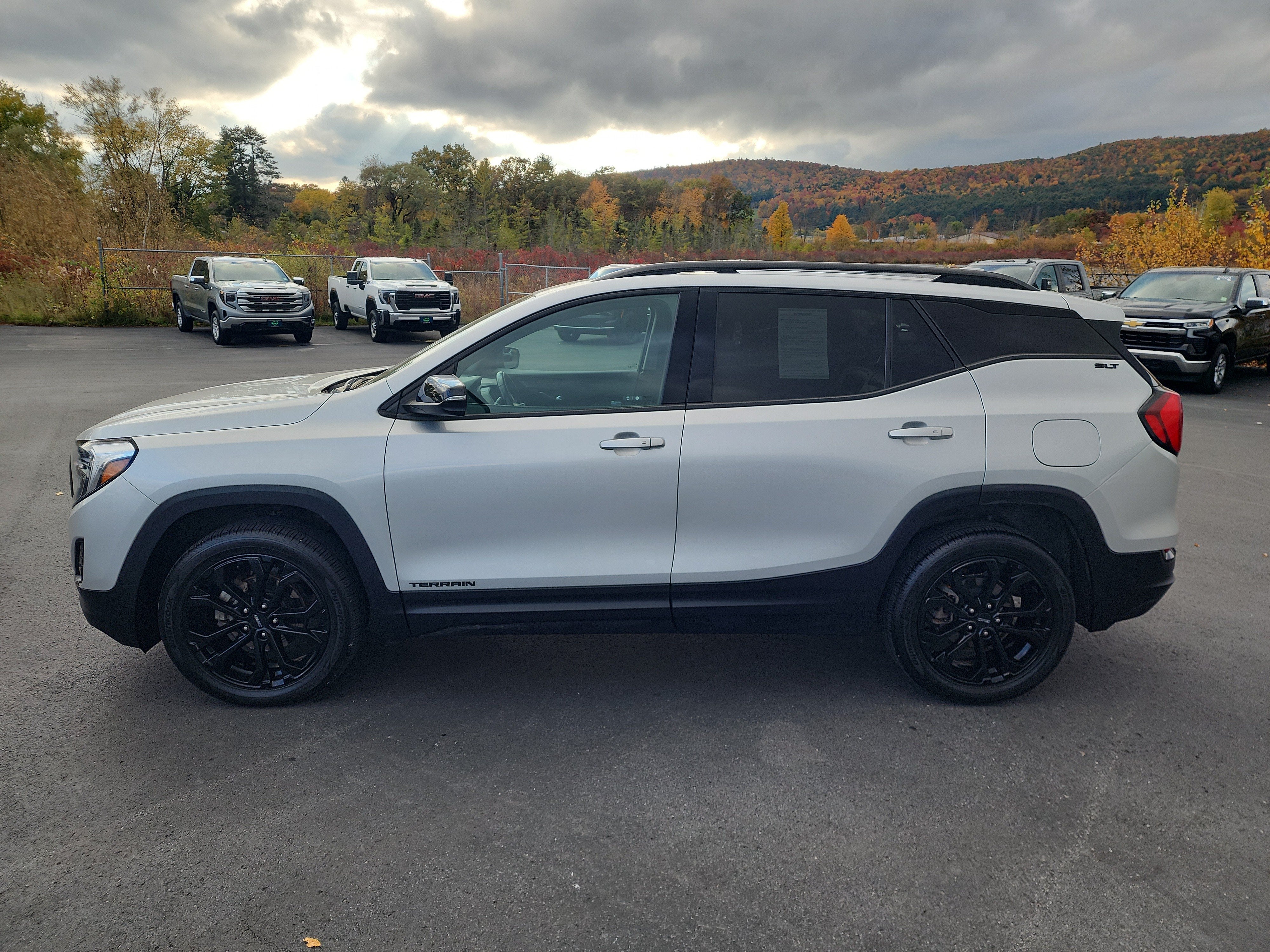 2021 GMC Terrain SLT