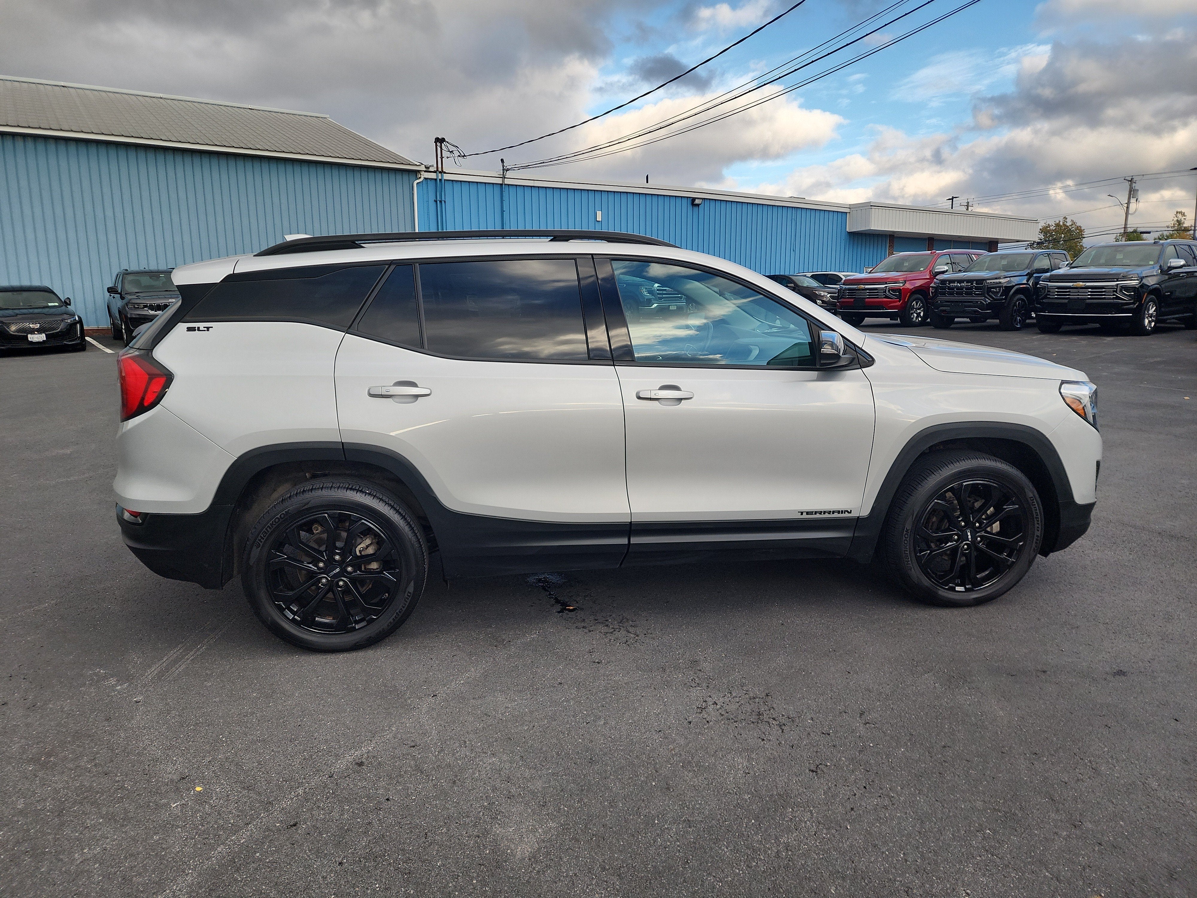 2021 GMC Terrain SLT