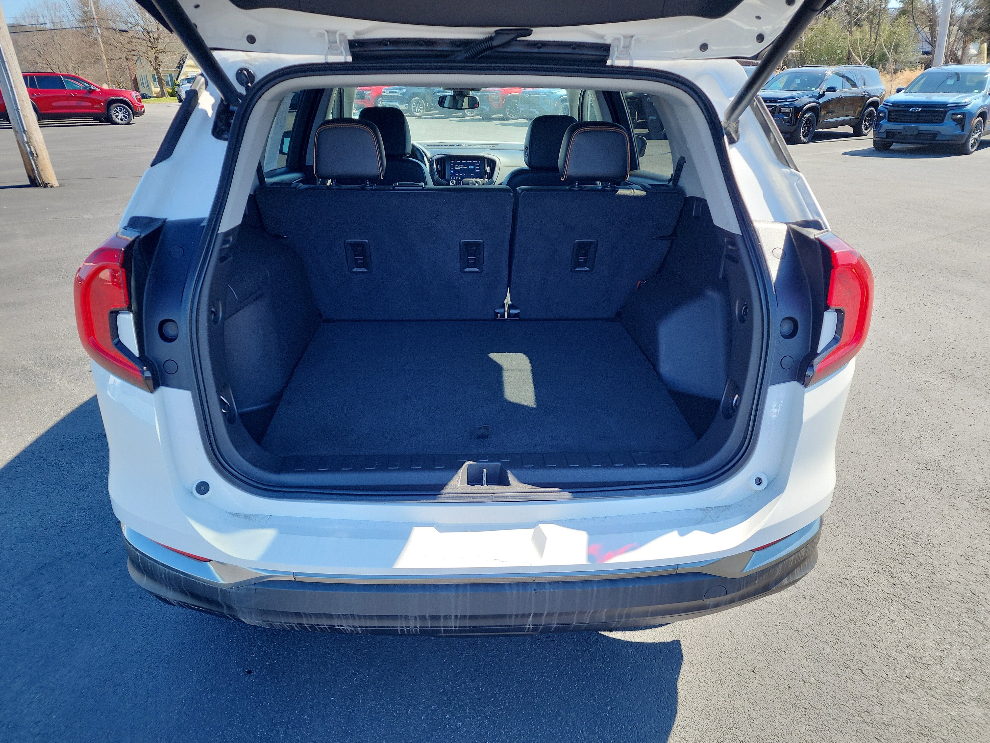 2023 GMC Terrain AT4
