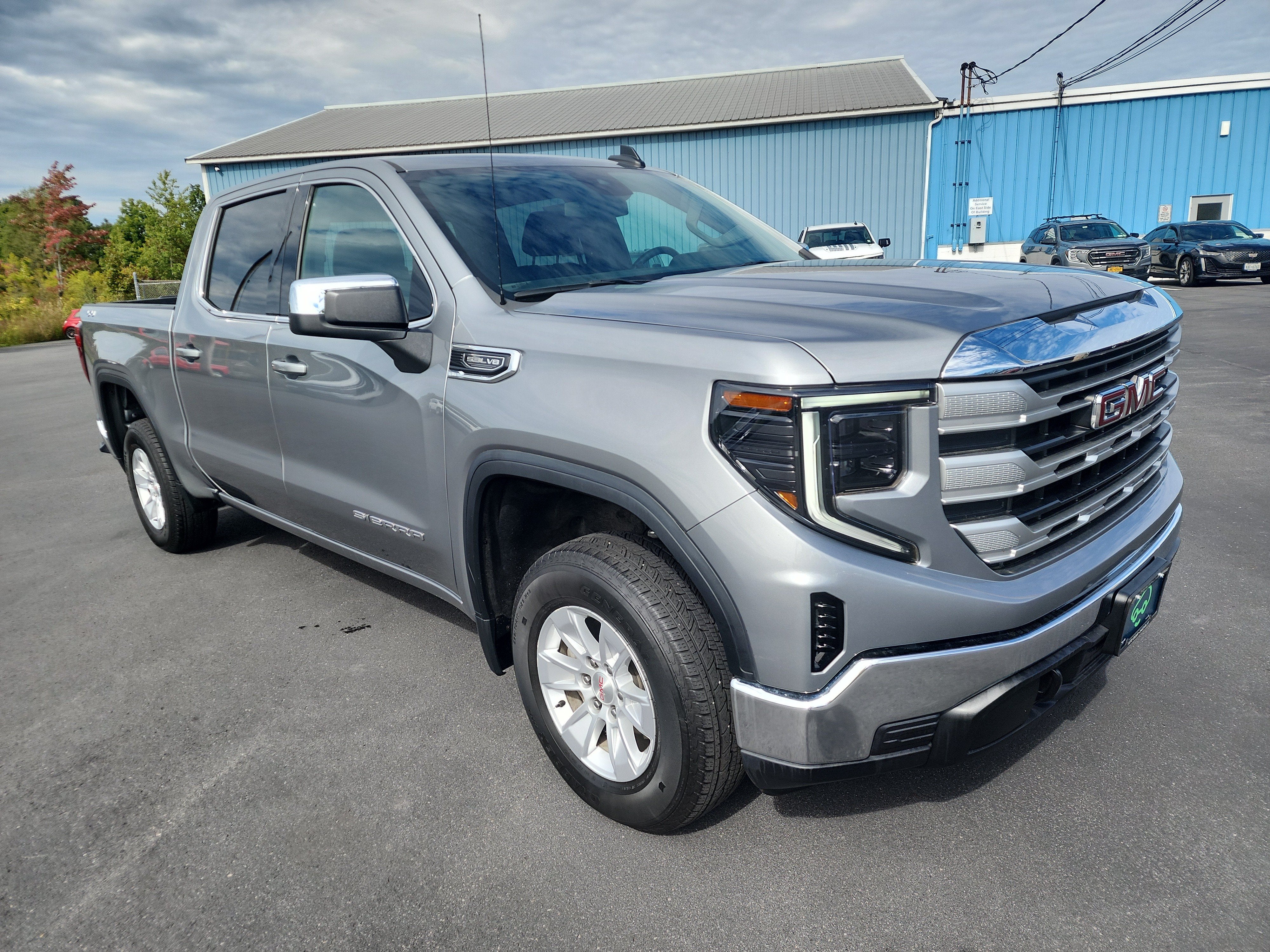 2024 GMC Sierra 1500 SLE
