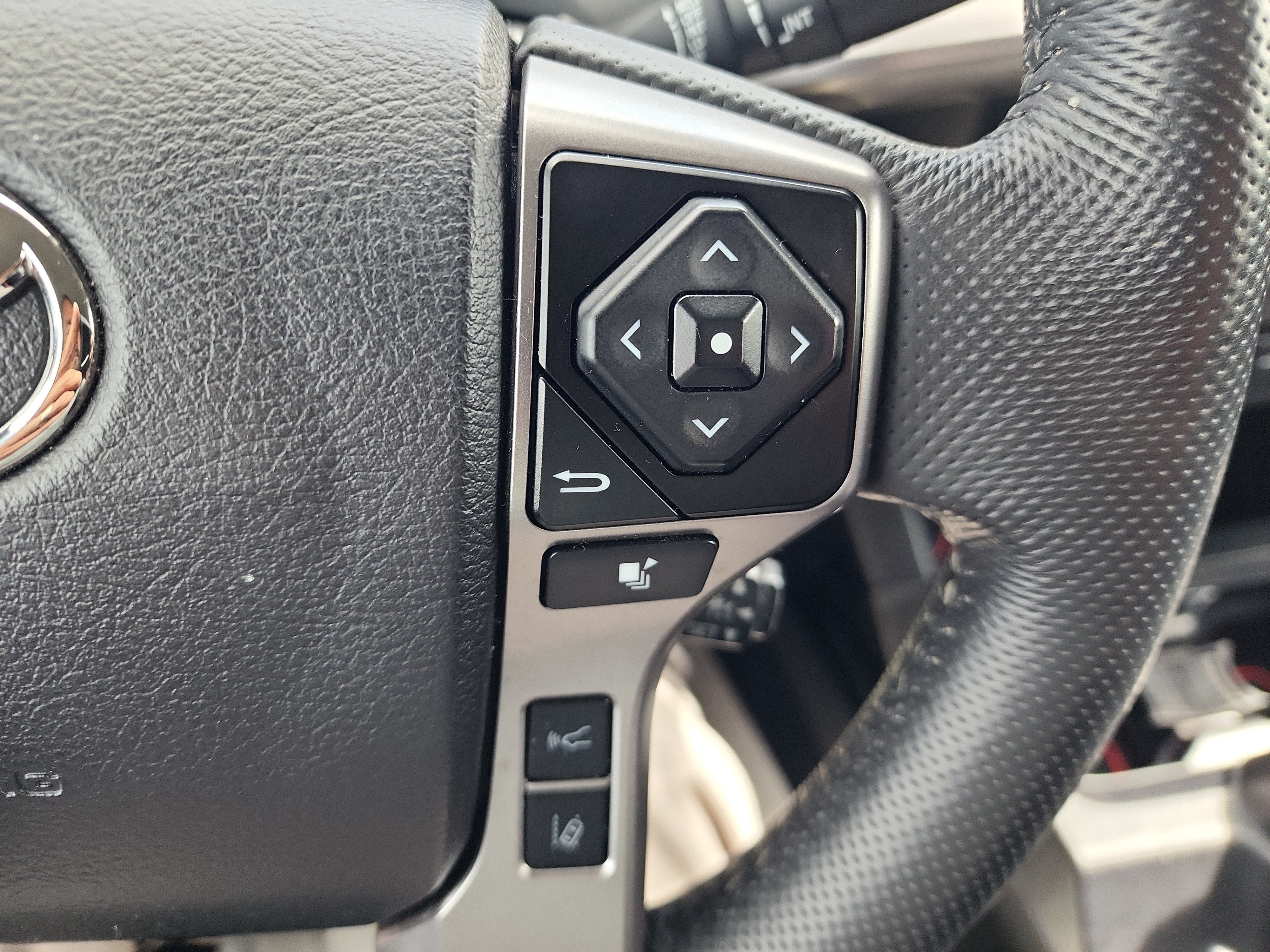 2021 Toyota Tacoma 4WD SR
