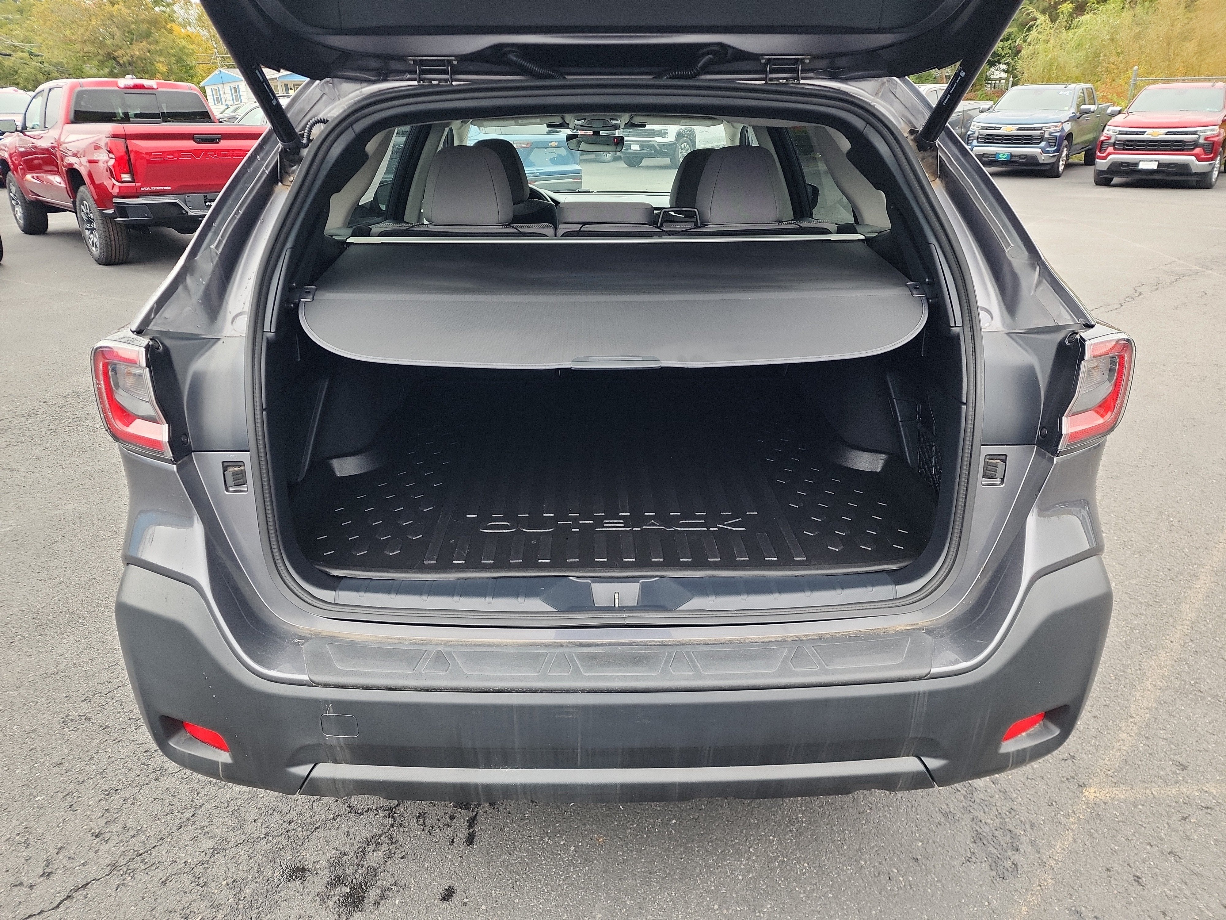 2025 Subaru Outback Premium