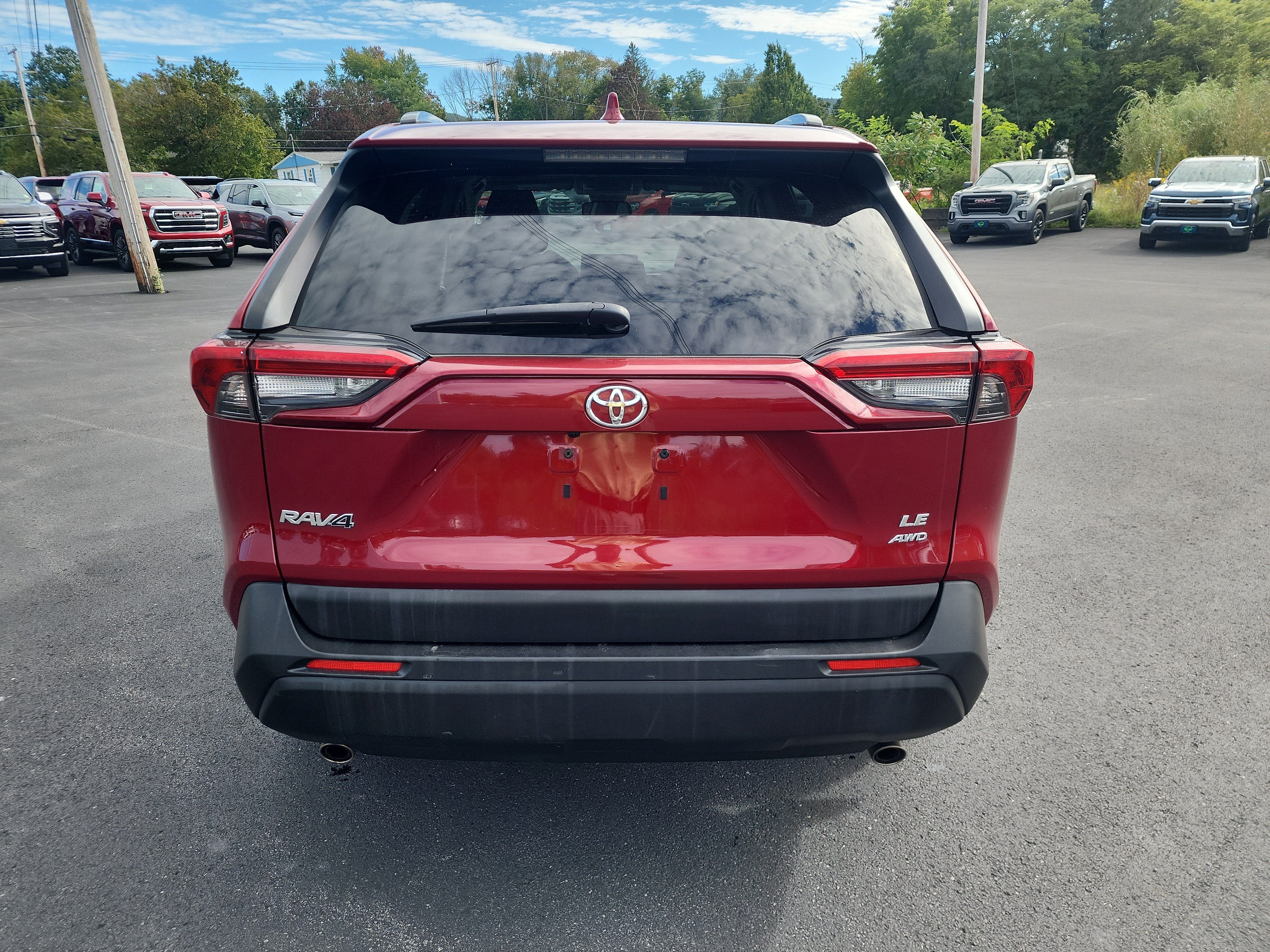 2020 Toyota RAV4 LE